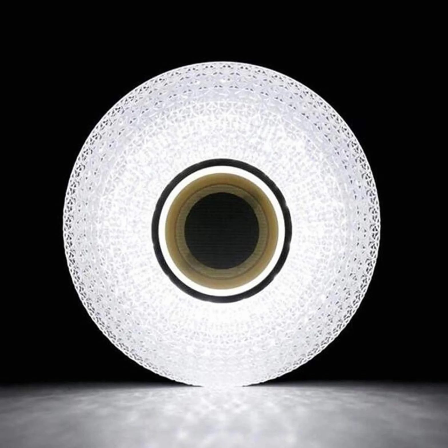 Kryształowa lampa sufitowa LED z pilotem zdalnego sterowania i aplikacją, nowoczesna lampa sufitowa RGB z 3 głośnikami Bluetooth, sypialnia, salon, łazienka, wodoodporny klosz z gwiaździstym niebem