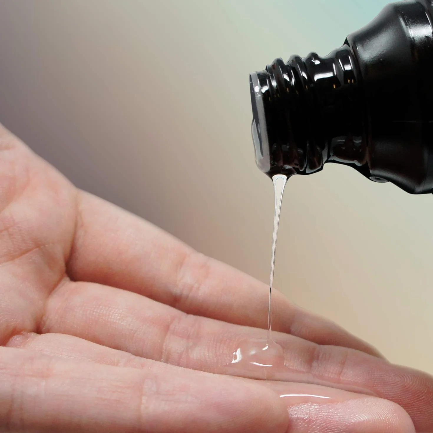 pjur BASIC Silicone- lubrykant silikonowy idealny dla początkujących - nadaje się do prezerwatyw i się nie klei - dla mężczyzn i kobiet (250ml)
