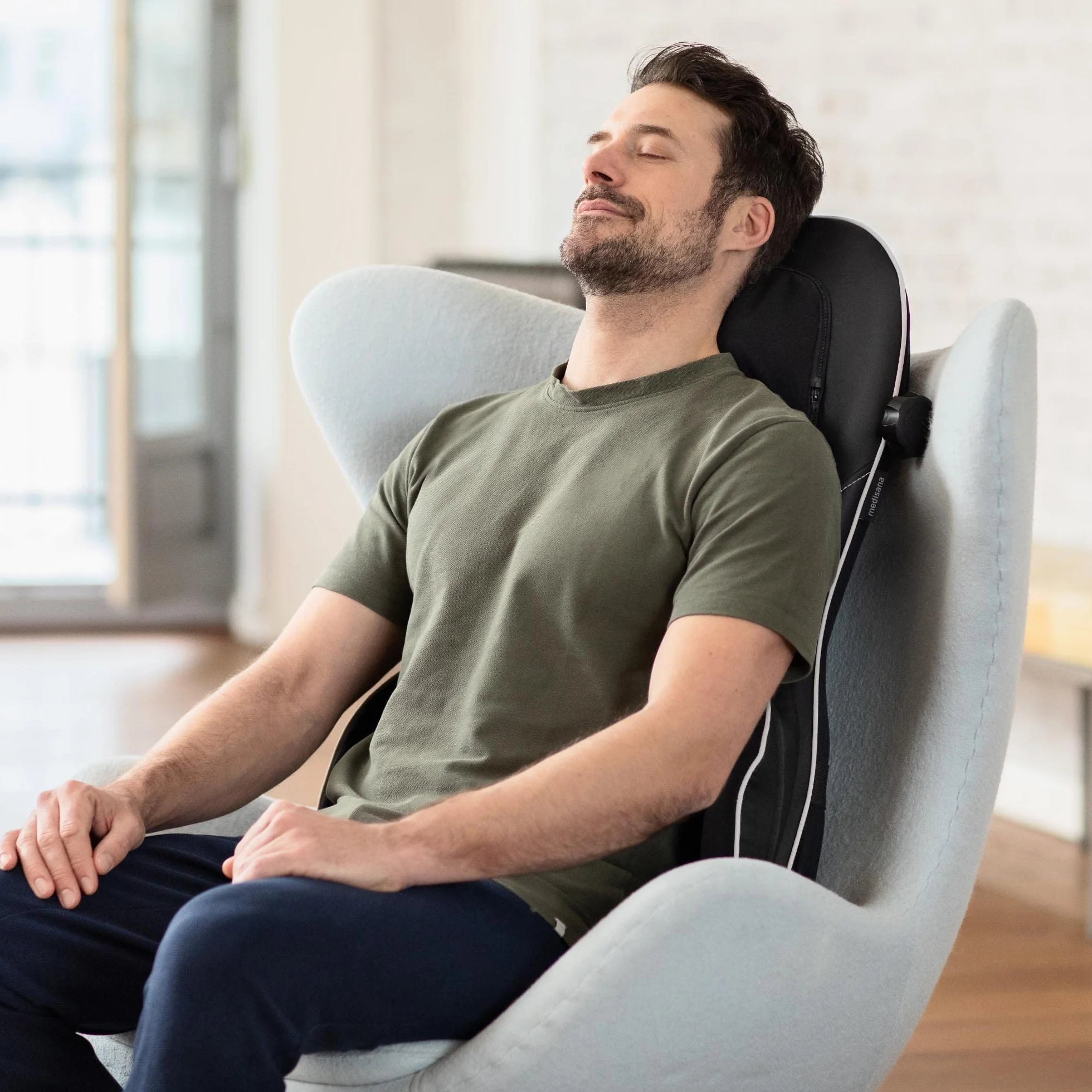 medisana MC 832 poduszka do masażu Shiatsu na plecy i szyję z akupresurą, ciepłem, 3 intensywnościami