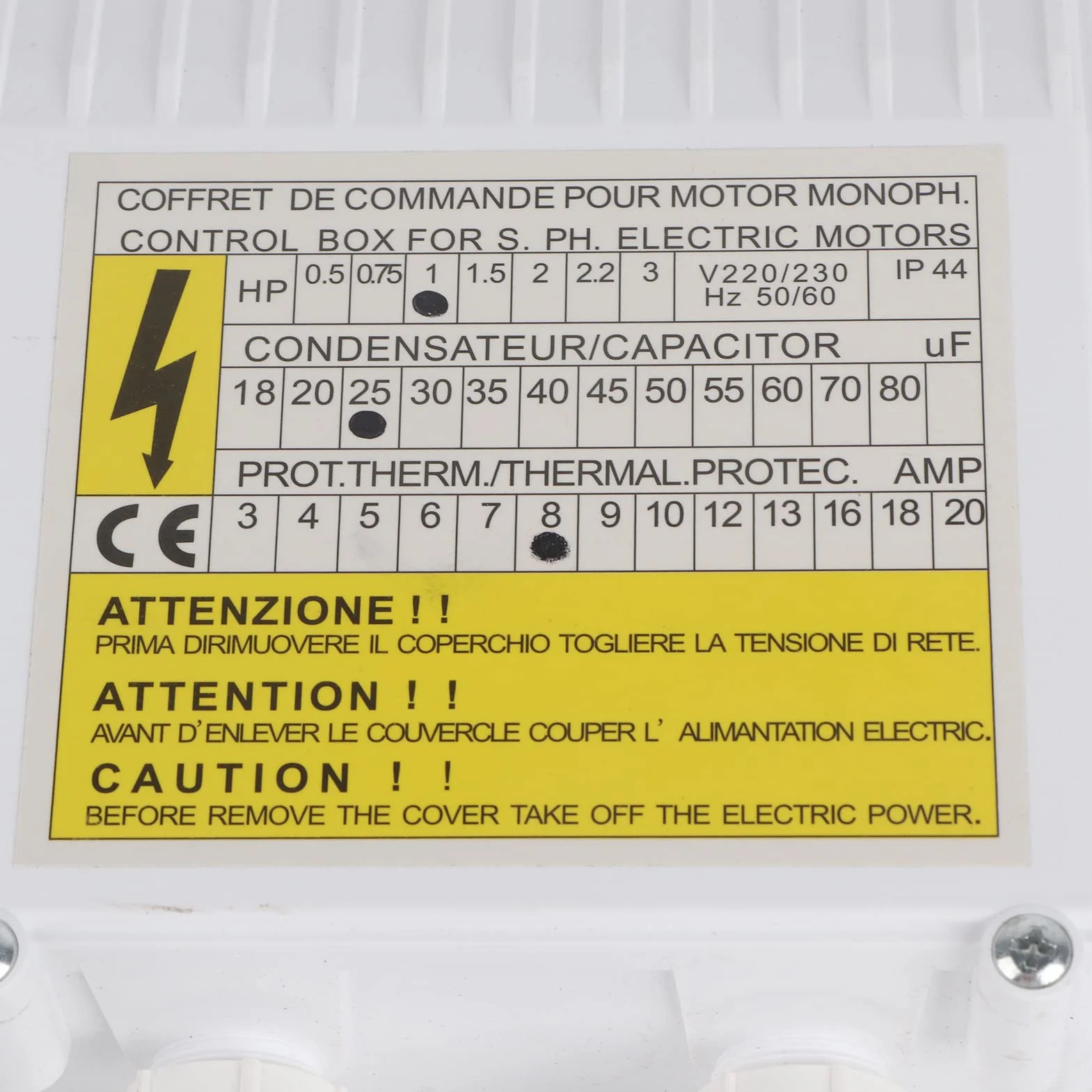 Skrzynka sterująca do zanurzeniowej pompy wodnej, wbudowana skrzynka sterująca do pompy wodnej chroniącej ciepło (750 W, wtyczka UE 220 V)