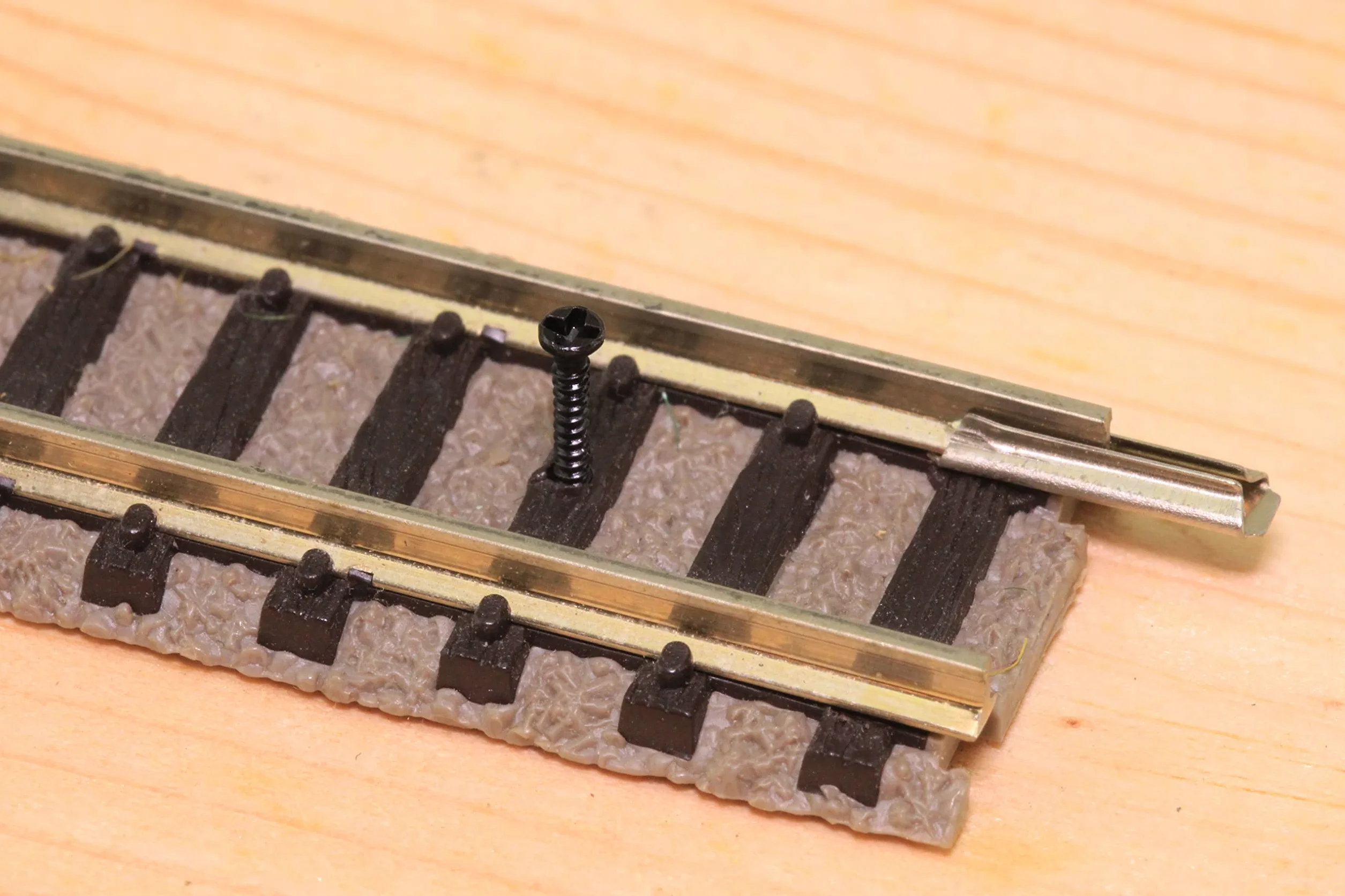 0006 Wkręty torowe Wkręty do drewna Krzyż 200 szt. 1,0 x 8 mm + WERA Bit H0 K