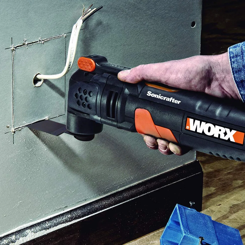 WORX WX679 Sonicrafter narzędzie wielofunkcyjne 250 W – cięcie, szlifowanie, piłowanie, skrobanie i wiele innych za pomocą jednego urządzenia – szybka wymiana akcesoriów