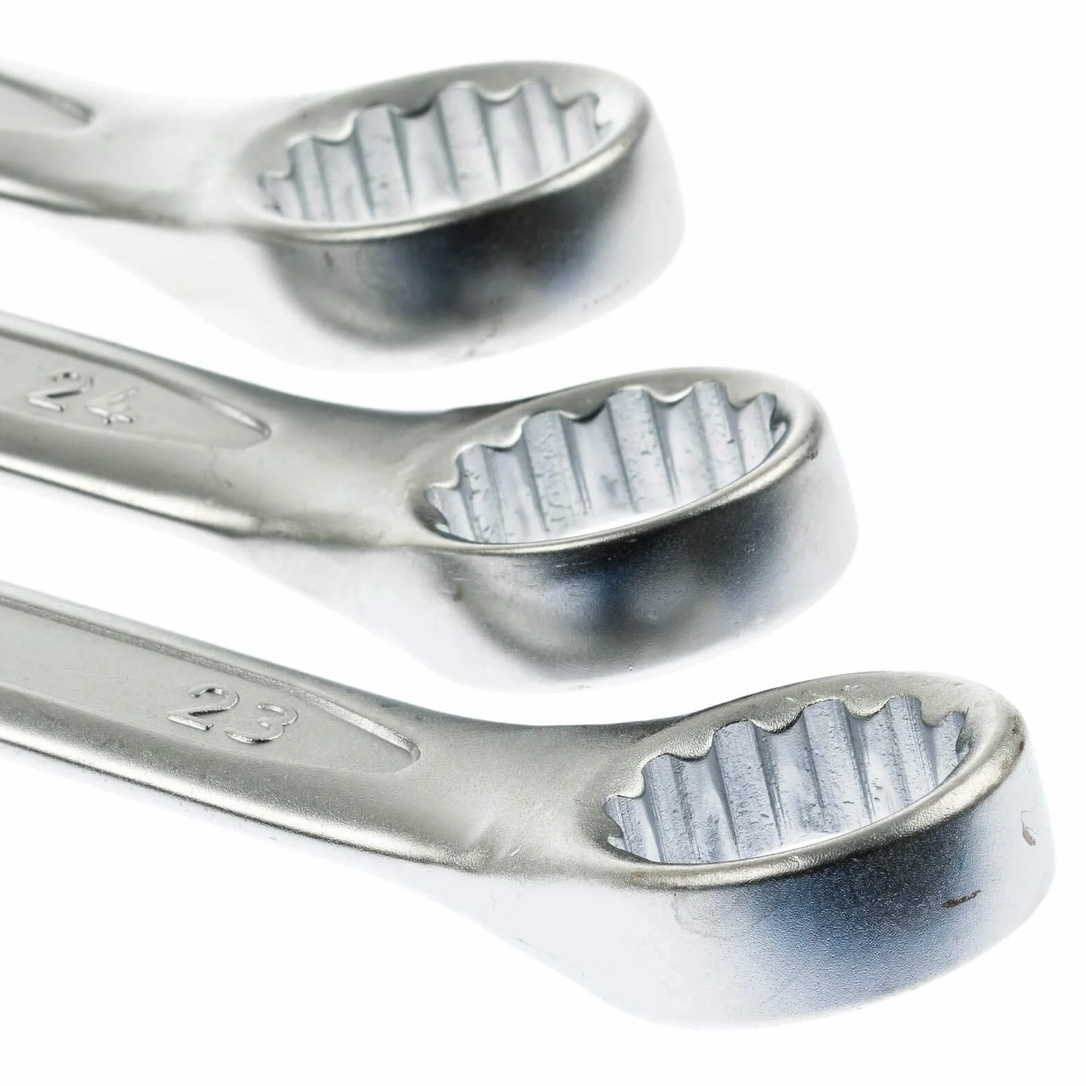 Satra Klucze płasko-oczkowe 6-32 mm zestaw 26-częściowy zestaw narzędzi chromowo-wanadowych wraz z torbą