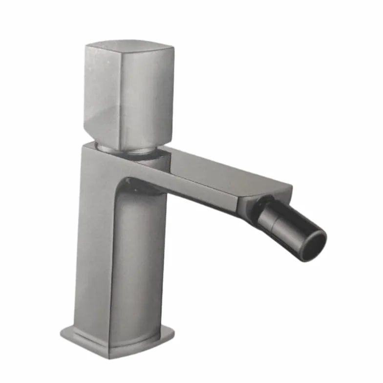 IMPALLI Bidet Łazienka bateria z uchwytem bateria Bidet z kranem zatrzaskowym 1 '' 1/4 elastyczny i zbyt pełny w zestawie bateria bidetowa chromowane wykończenie