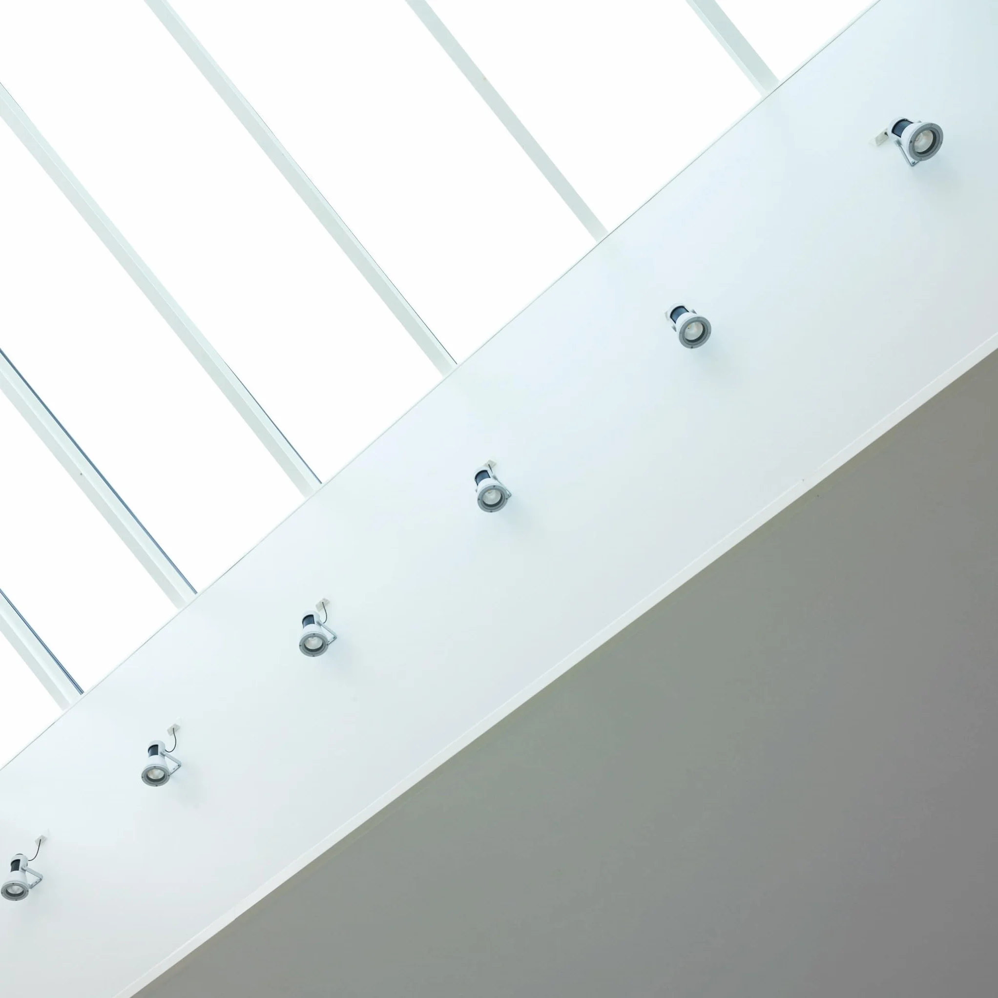 TIKKURILA Anti Reflex 2 – płaska matowa, wysoka kryjąca, farba sufitowa – zero błysku – 3 litry
