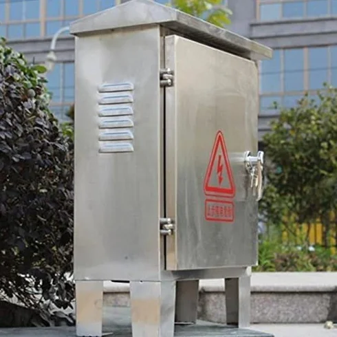 Obudowa skrzynki przyłączeniowej Elektryczna skrzynka przyłączeniowa ze stali nierdzewnej, IP 67 Odporna na warunki atmosferyczne obudowa elektryczna Skrzynka zasilająca z pokrywą na zawiasach(H50 x