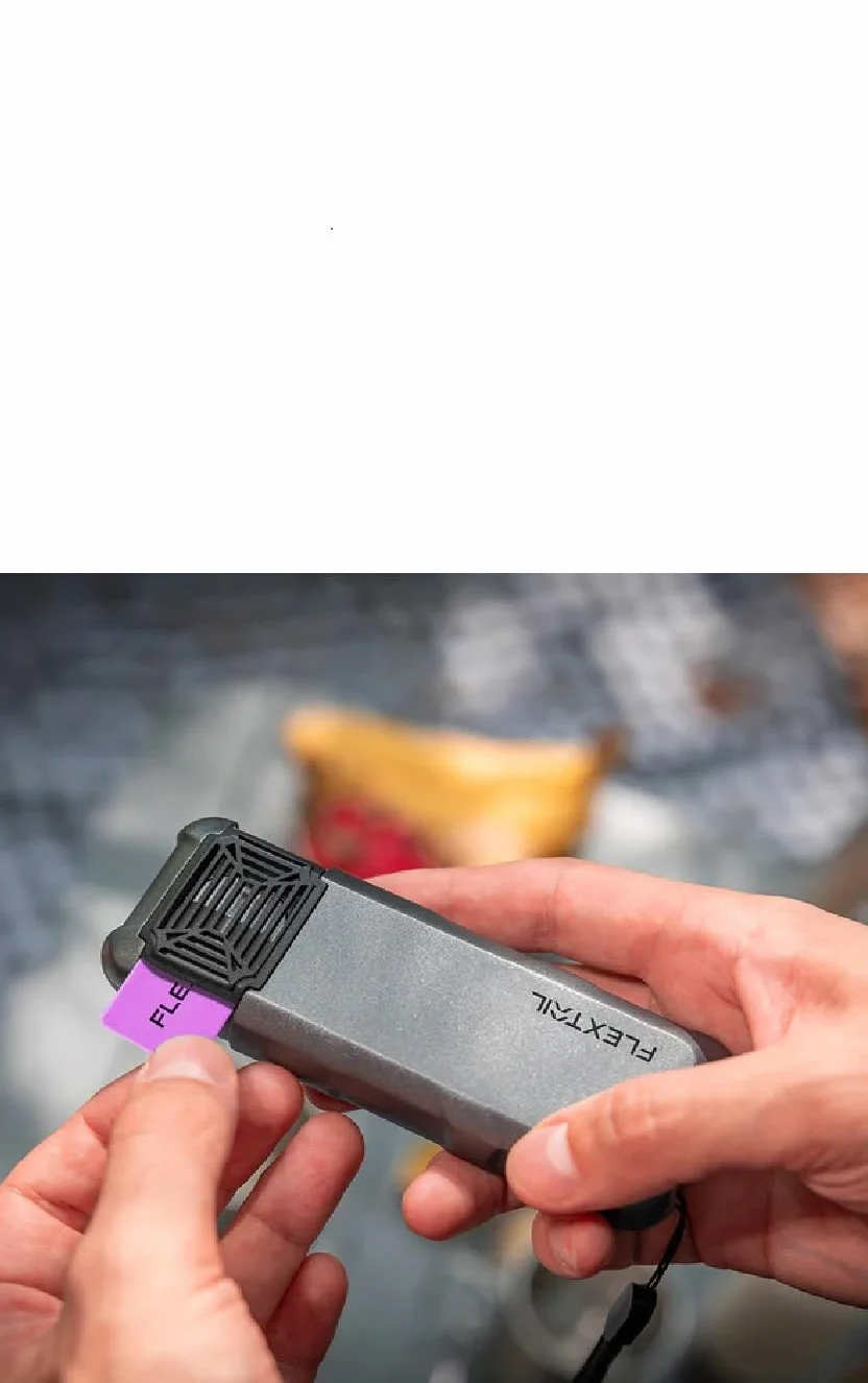 Przenośny środek odstraszający komary 2 w 1 Flextail Max Repel S (zielony)