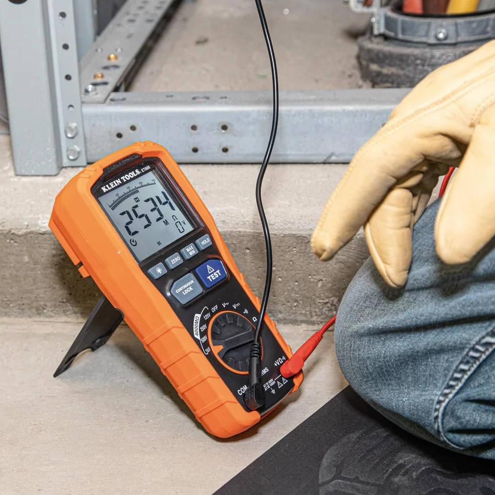 Megaomierz, miernik rezystancji izolacji, rezystor 4000 megaomów, napięcie testowe 125 V/250 V/500 V/1000 V, Klein Tools ET600