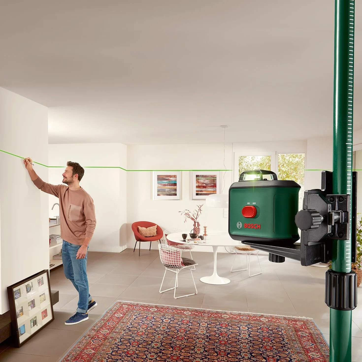 Bosch Kolumna teleskopowa TP 320 (regulacja wysokości w zakresie 106 – 320 cm umożliwia szybkie i elastyczne pozycjonowanie laserów krzyżowych, opakowanie kartonowe)
