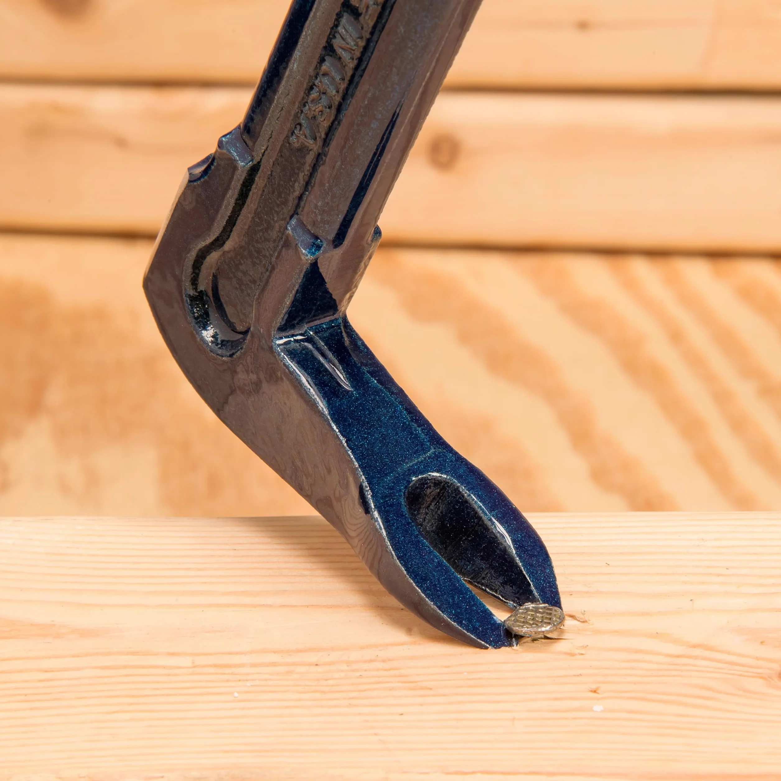Estwing Pro-Claw Pry Bar - 40,6 cm 3 w 1 Dach/Siding/Narzędzie budowlane z wyciągaczem do paznokci i ostrzem do podważania - RSC