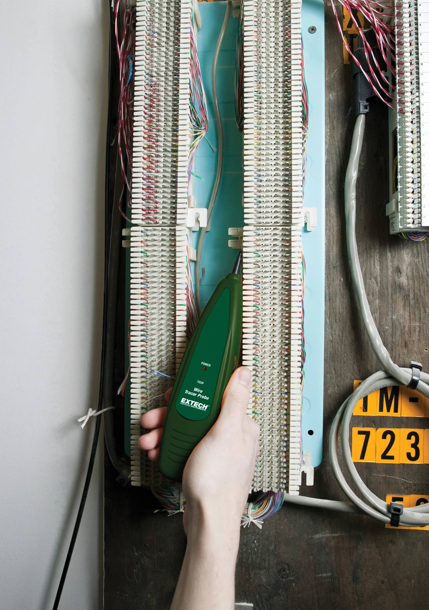 Extech TG20 generator przewodów i tonów
