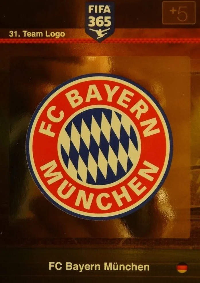 Panini Adrenalyn XL FIFA 365 Bayern Monachium karta z logo drużyny