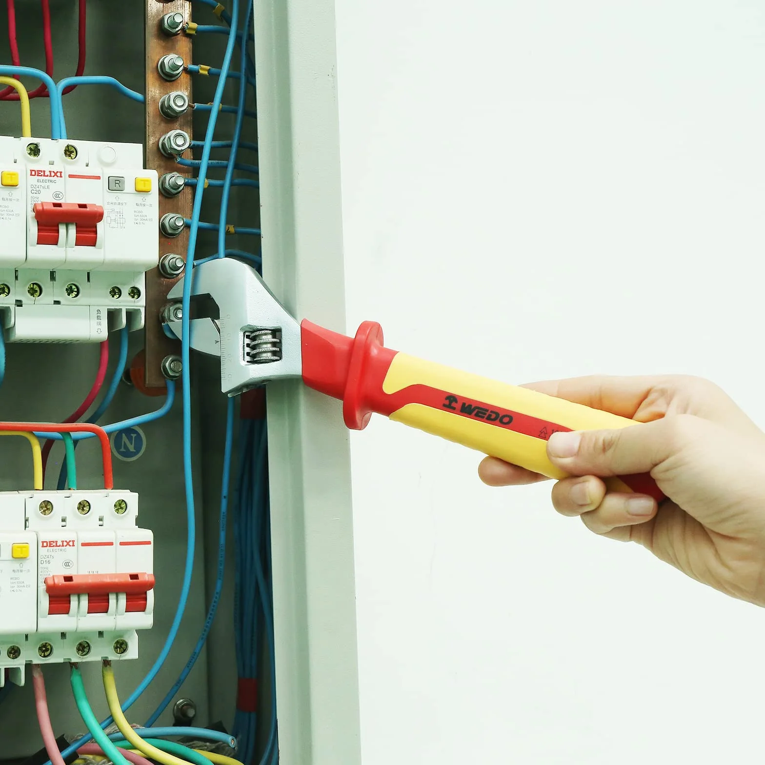 WEDO 3-częściowy izolowany zestaw kluczy nastawnych (15 cm, 20 cm, 25 cm), VDE 1000 V regulowany klucz wtryskowy, klucz bezpieczeństwa dla elektryków, stal chromowo-wanadowa, antypoślizgowe uchwyty,