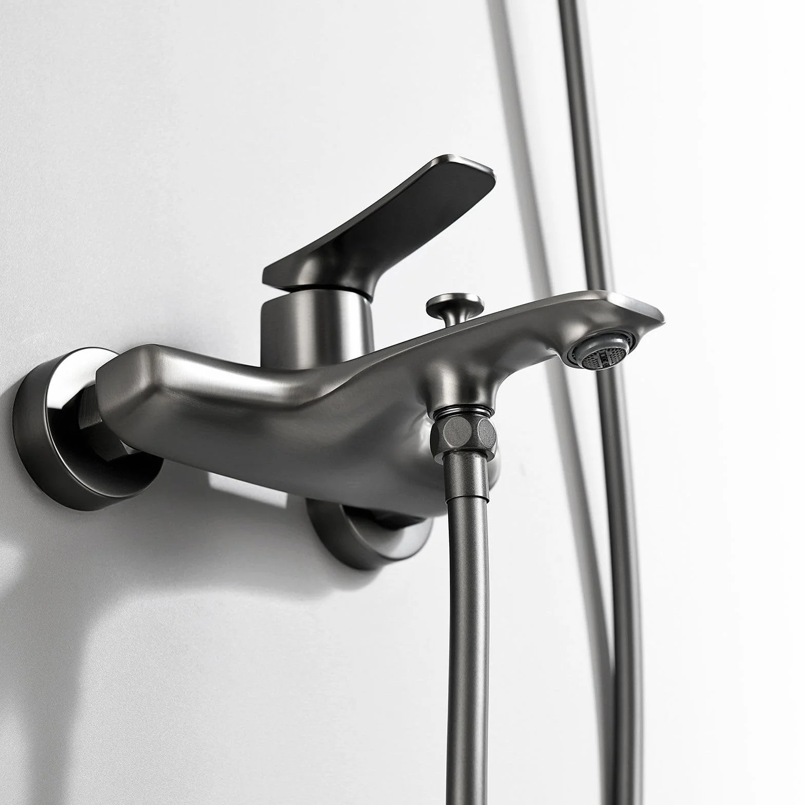 Bateria kuchenna naścienna bateria wannowa, bateria wannowa z 3 trybami prysznica ręcznego i prosty system prysznicowy, wkłady do wanny do kąpieli, mosiężny wypełniacz wanny, jednouchwytowa