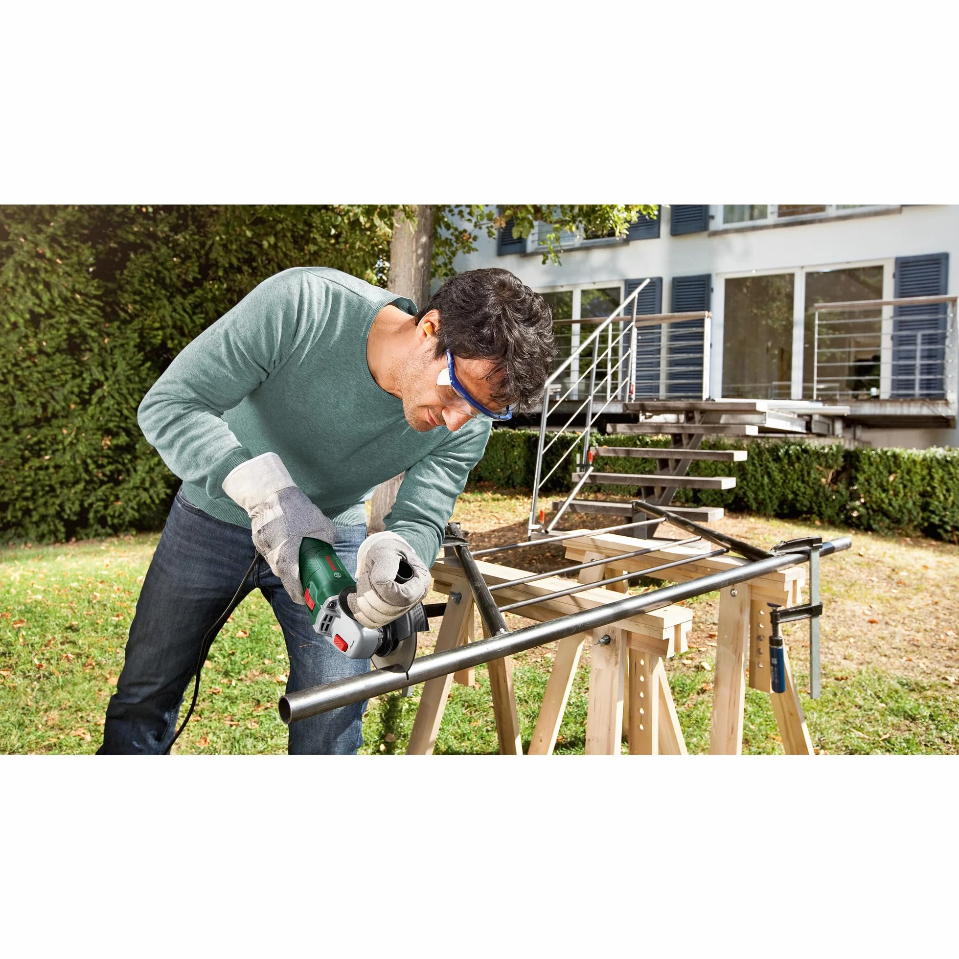 Bosch Mała szlifierka kątowa UniversalGrind 750-125 (750 W, do cięcia, czyszczenia szczotkami i szlifowania, opakowanie kartonowe)