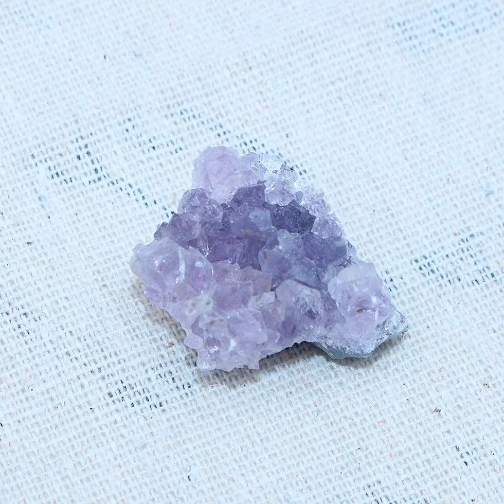 Namvo Reiki naturalny ametyst kryształ figurka Home Decor 10-15 g