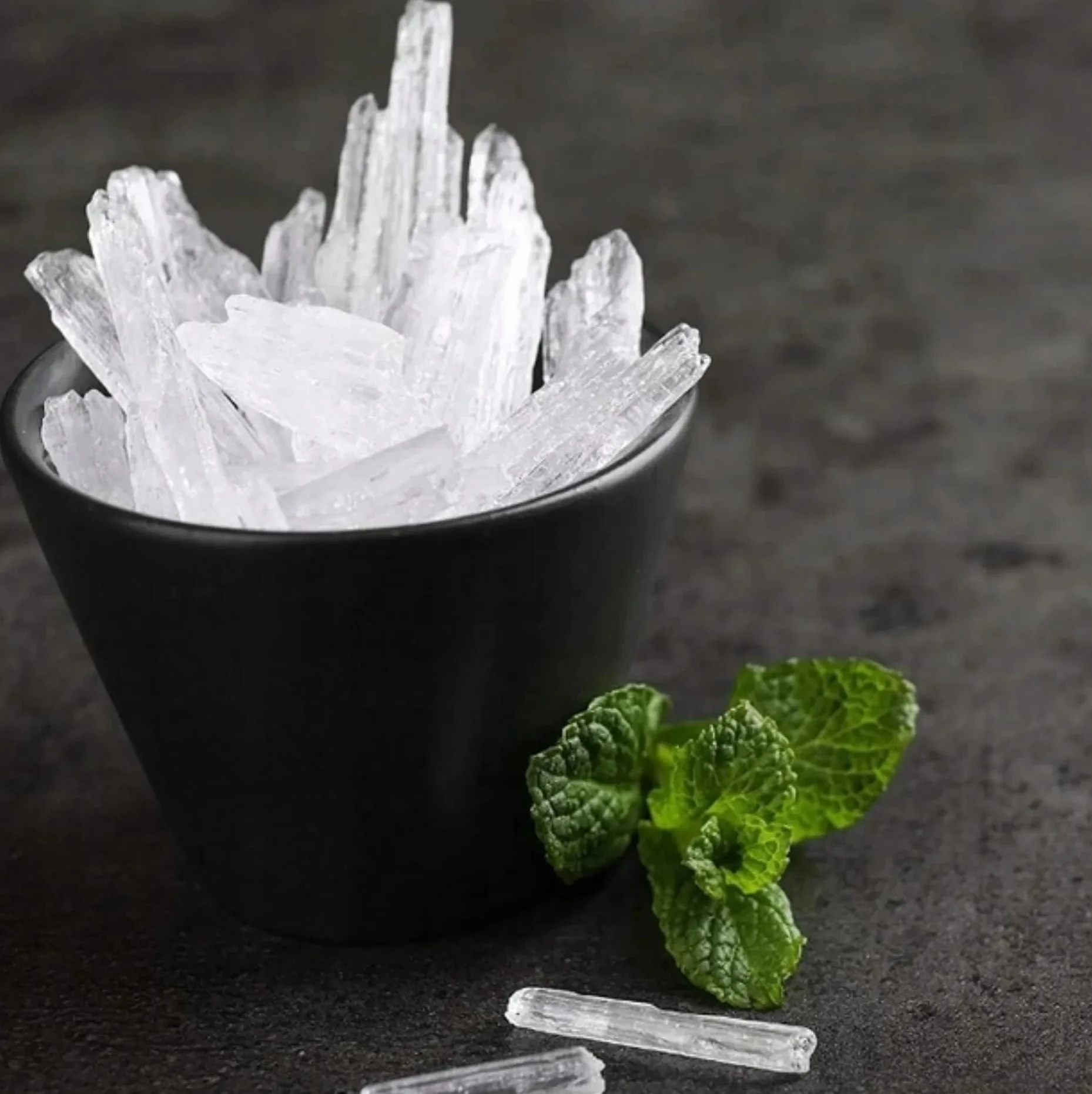 Krystaliczny mentol 100 g czysty intensywny zapach mięty do sauny inhalacji aromaterapii