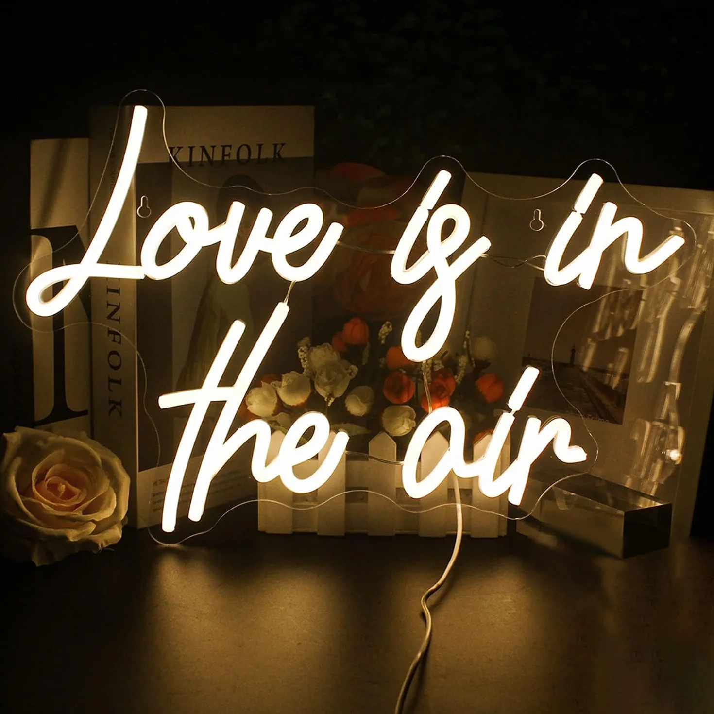 Looklight Neonowy znak "Love is in The Air", ciepła biel, LED, do dekoracji ścian, zasilany przez USB, litera, neonowa lampa, do sypialni, domu, baru, zaręczyn, na ślub, urodziny, przyjęcie, prezent