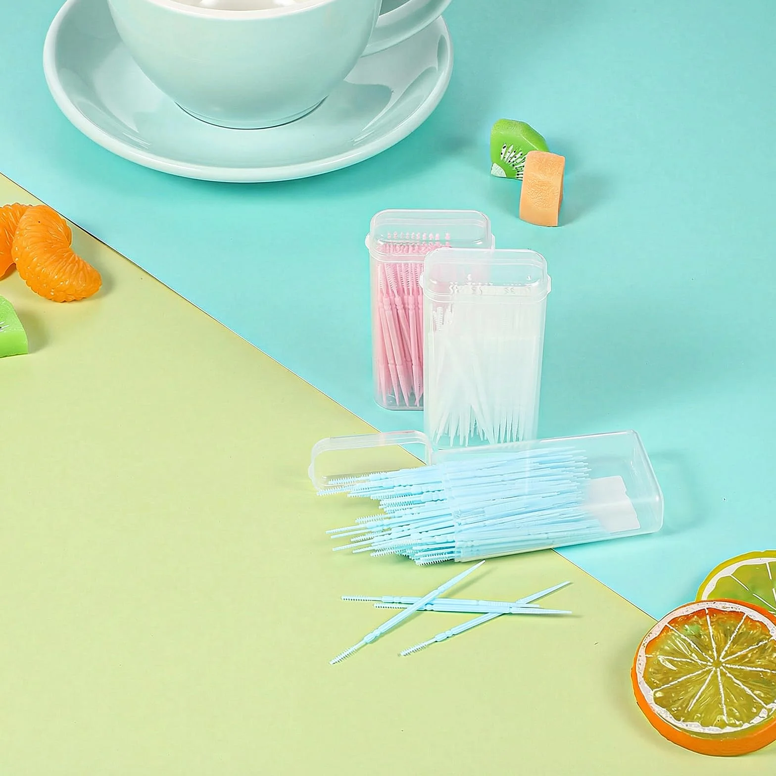 Ptwola Szczotka międzyzębowa z podwójną głowicą 2 w 1, jednorazowa plastikowa wielokolorowa kostka dentystyczna szczoteczka do czyszczenia wykałaczki do higieny jamy ustnej (3 sztuki, 100 szt./pudełko