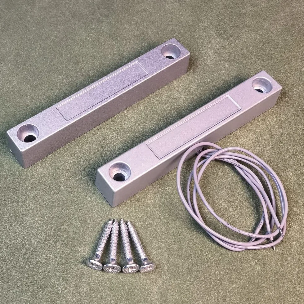 Gebildet Przewodowy Magnetyczny Kontaktron Do Drzwi Rolowanych Z 2 Przewodami Do Obwodu Magnesu W Pobliżu Obwodu, Magnesu Poza Obwodem Przerwania, Zastosowania Mc-58