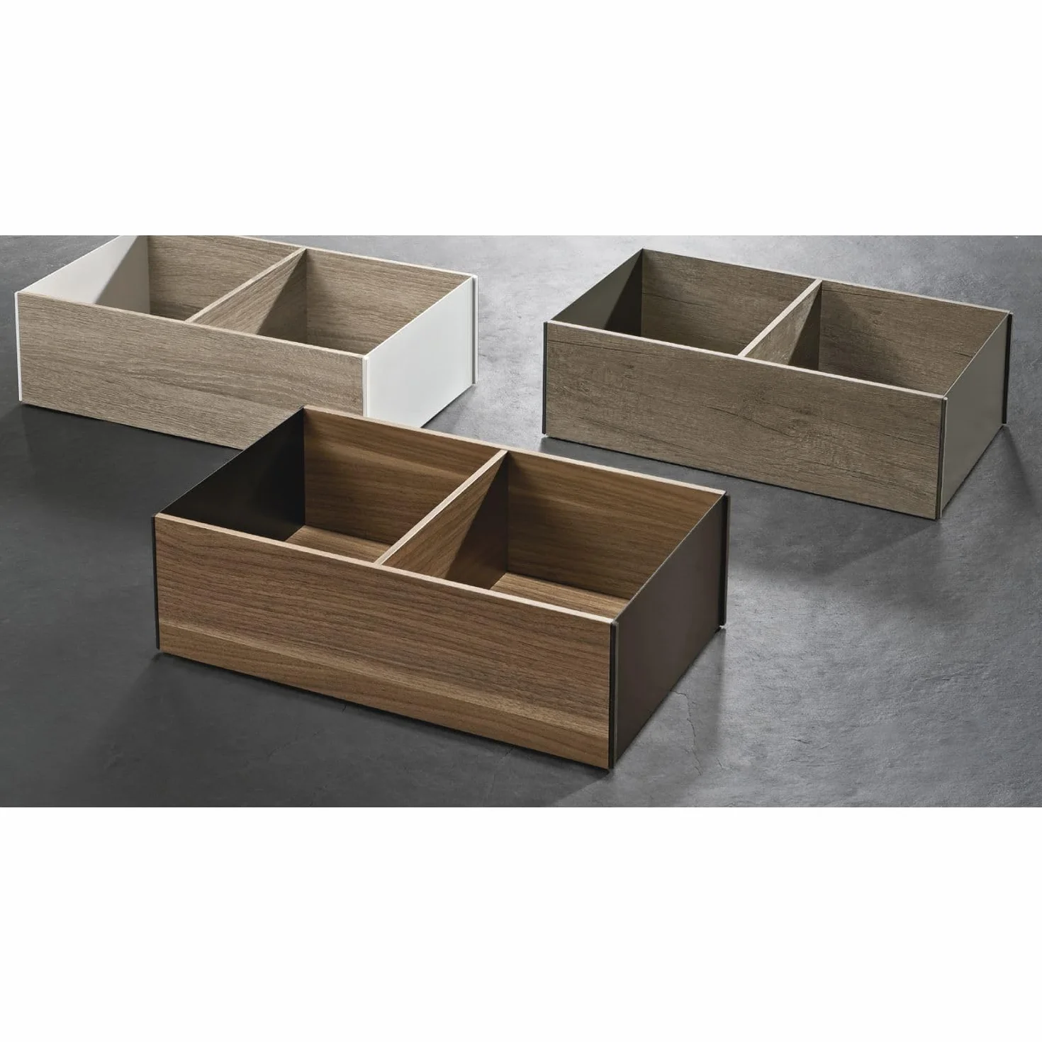 BLUM AMBIA-LINE wkład na sztućce NL600 mm, szer. 300 mm, orzech Tennessee