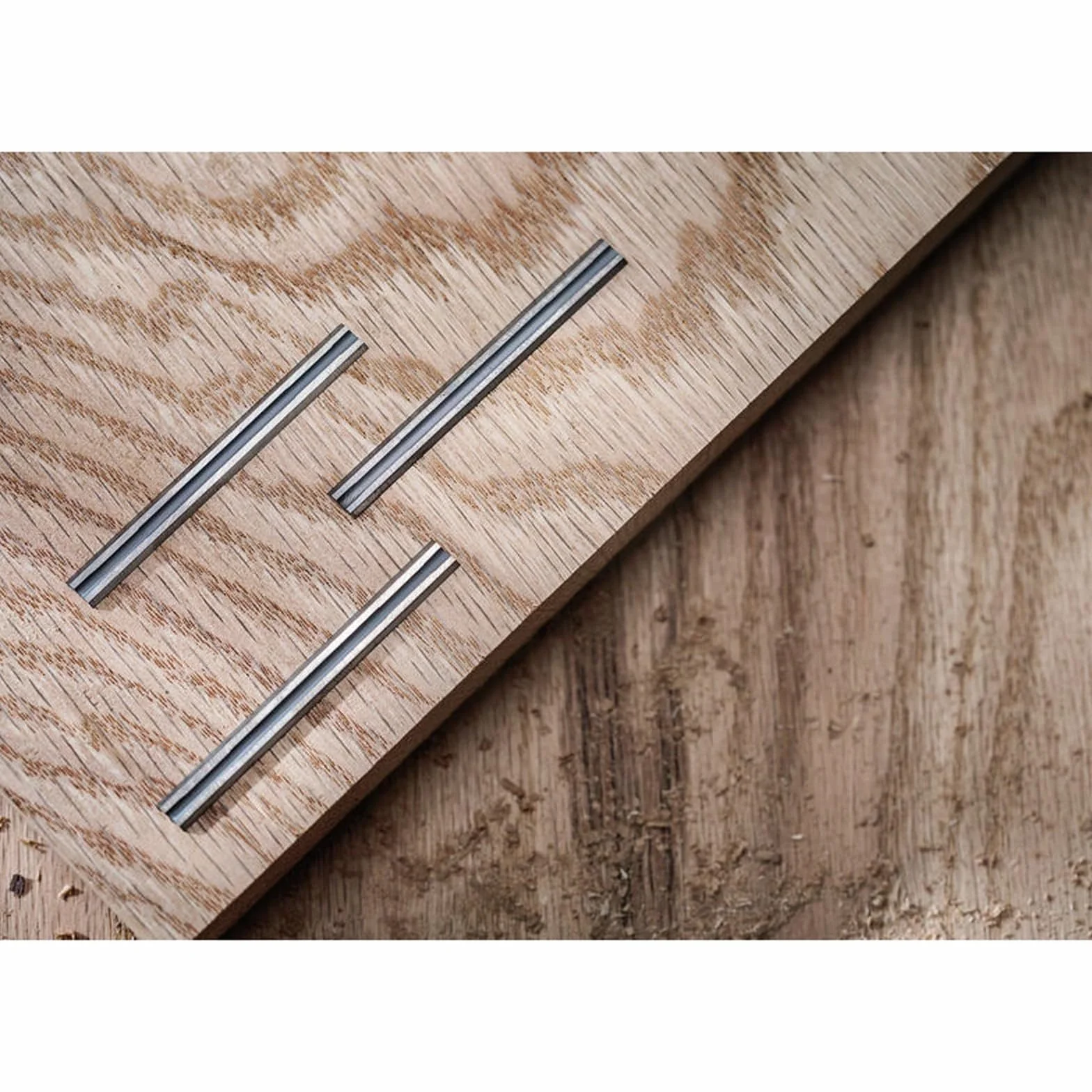 Bosch 2x Nóż PRO do strugów (do Płyty powlekane tworzywem sztucznym, Twarde drewno, 56 x 5,5 x 1,1 mm, Professional Akcesoria Strug, Strug bezprzewodowy)