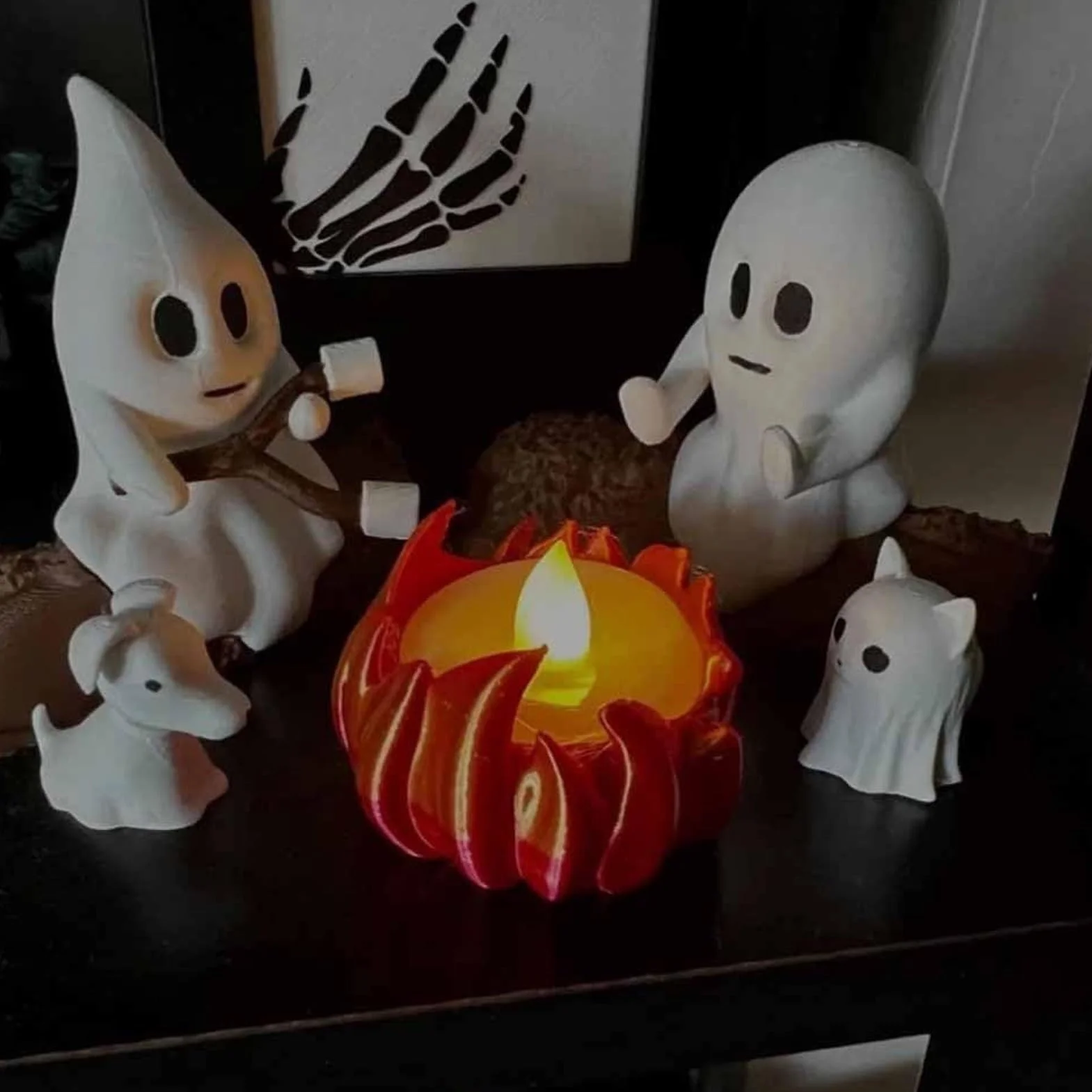 Ghost Campfire lampka nocna, 3D duch, ognisko, migocząca lampka nocna, zabawna dekoracja na Halloween, urocza przytulna upiorna statuetka, lampka nocna do domowego kominka lub biurka (wszystkie)