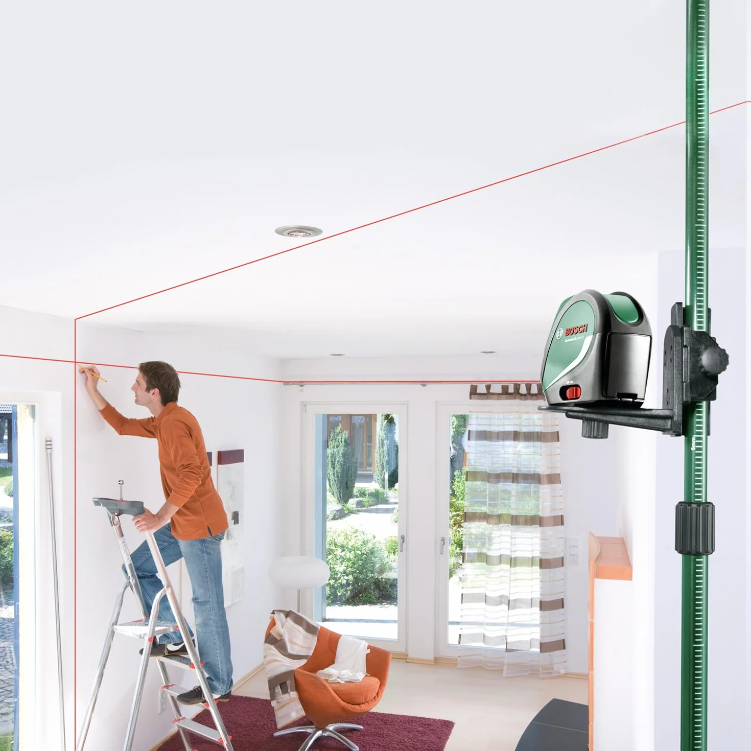 Bosch Kolumna teleskopowa TP 320 (regulacja wysokości w zakresie 106 – 320 cm umożliwia szybkie i elastyczne pozycjonowanie laserów krzyżowych, opakowanie kartonowe)