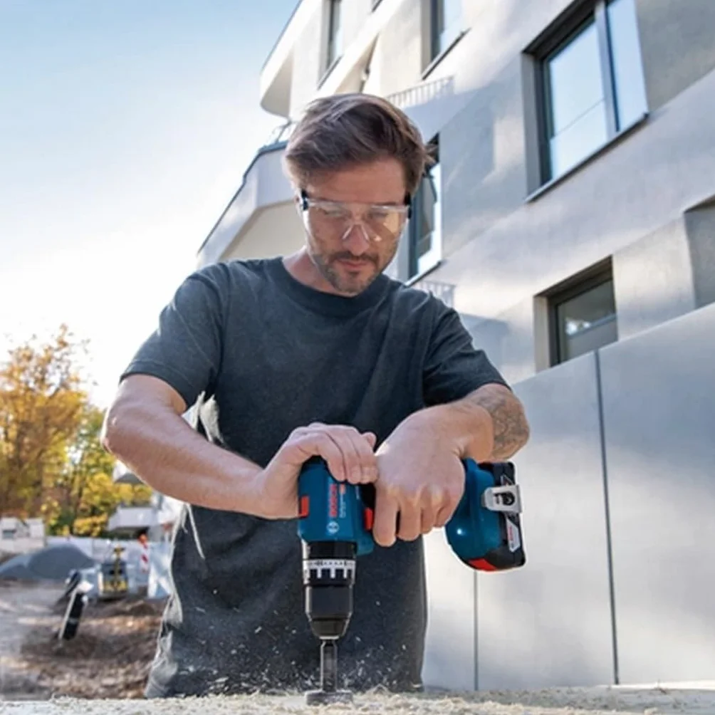 Bosch Professional system 18V: akumulatorowa wiertarko-wkrętarka udarowa GSB 18V-45 (3 akumulatory ProCORE18V 4.0Ah, ładowarka GAL 18V-40, walizka L-Case)