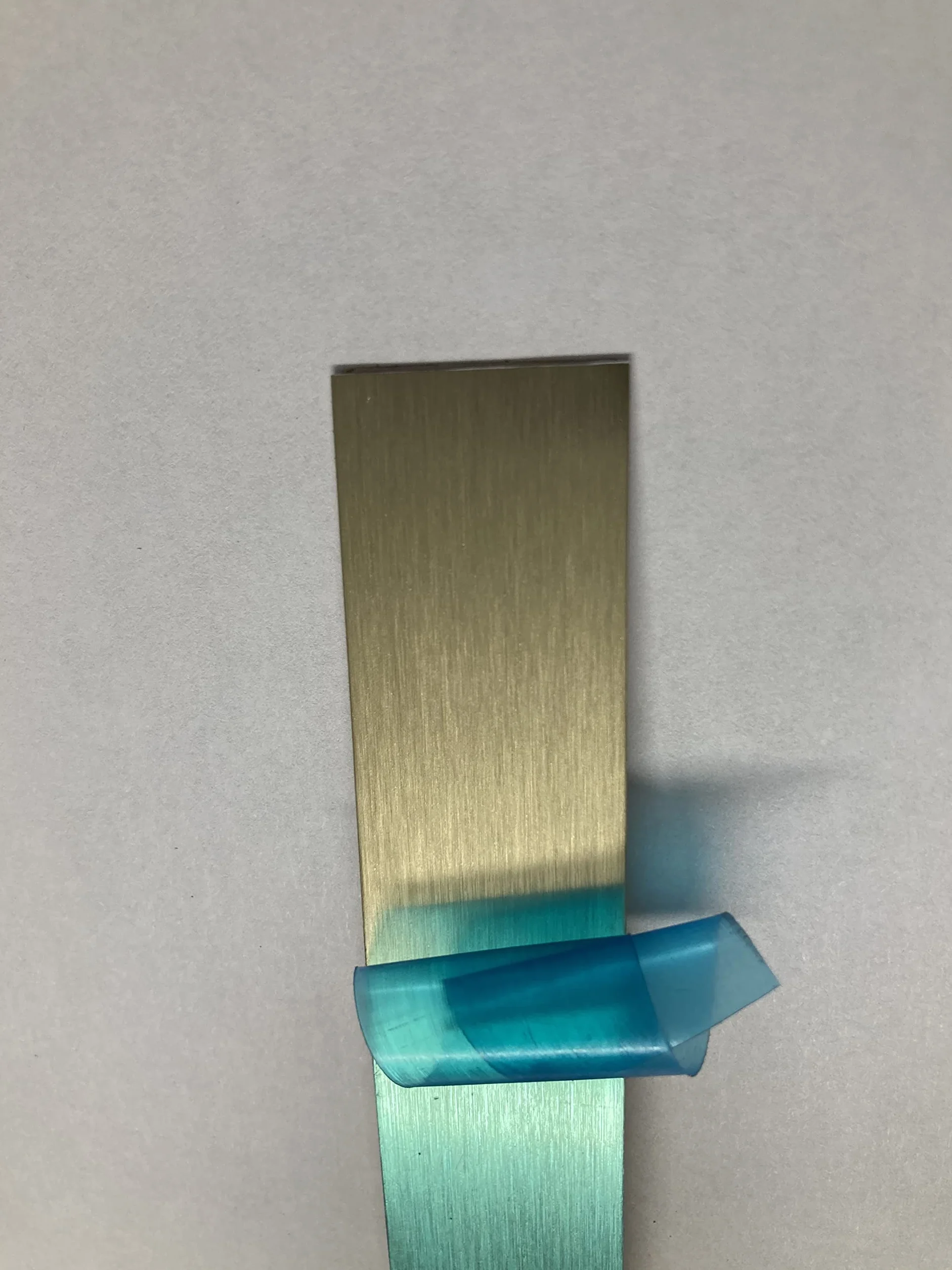 Mosiądz szczotkowany taśma blaszana 2500x60x0,5 mm samoprzylepna