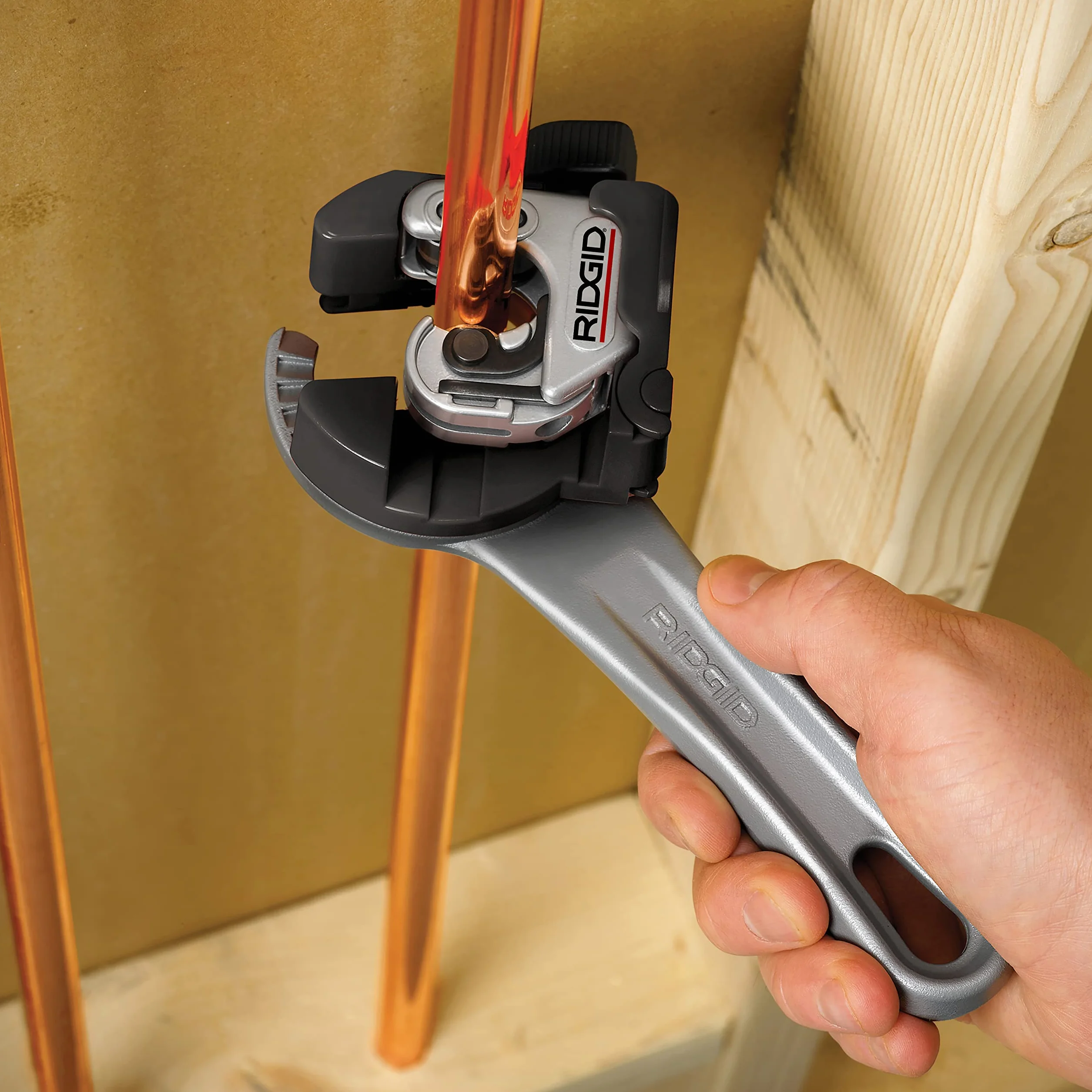 RIDGID 32573 Model 118 2 w 1 Close Quarters AUTOFEED Frez z uchwytem zapadkowym, frez do rur 1/10.2 cm do 1-1/20.3 cm