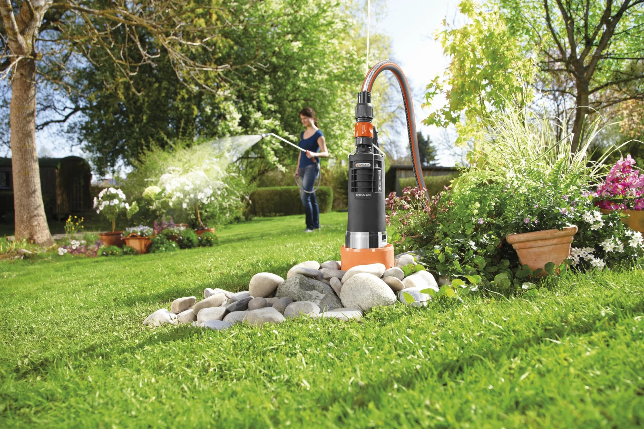 Gardena pompa głębinowa Premium 6000/5 inox automatic: wydajność 6000 l/h, ze szlachetnej stali nierdzewnej, automatyczna pompa zanurzeniowa z zabezpieczeniem przed pracą na sucho (1499-20)