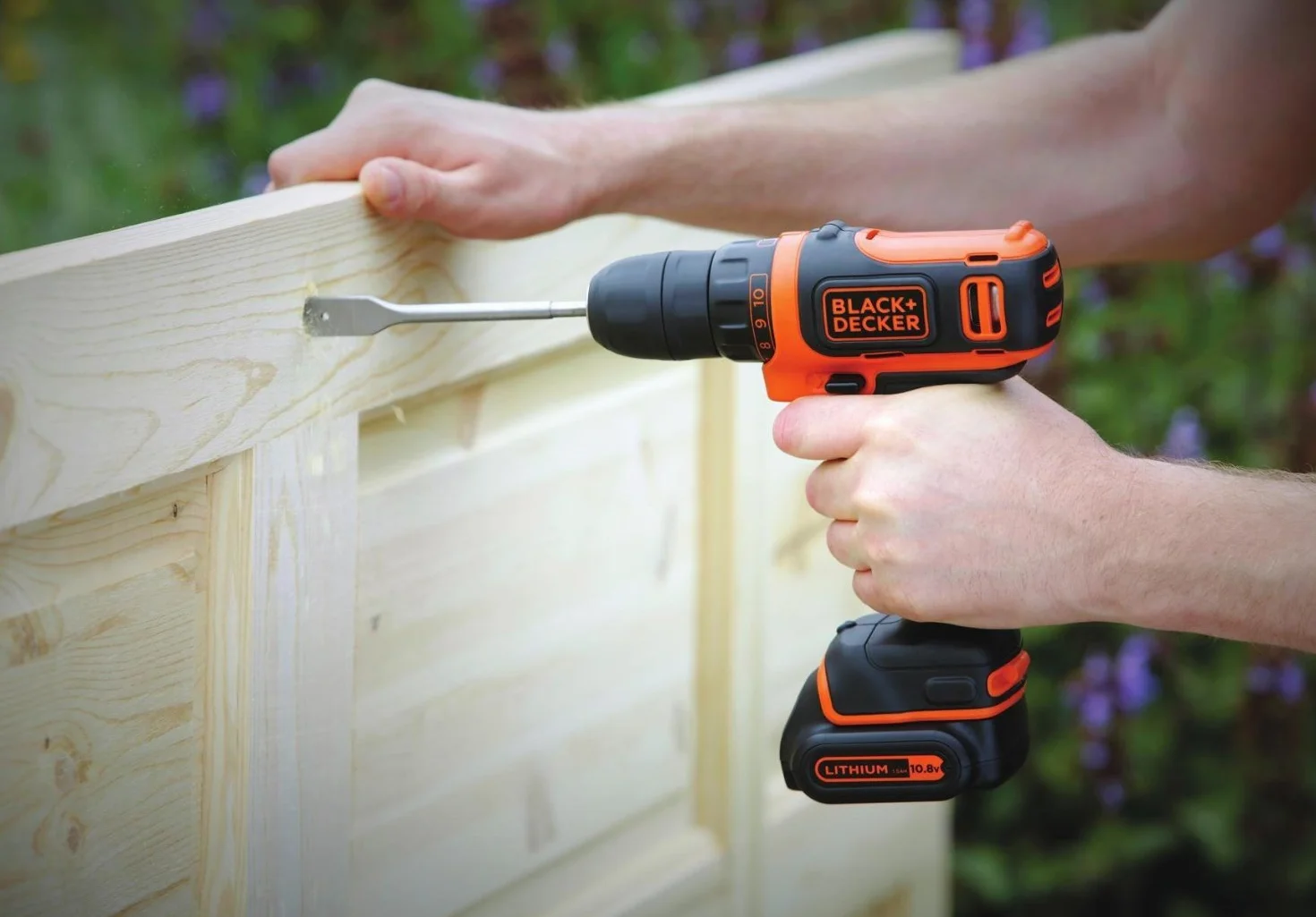Black & Decker Wiertarko-Wkrętarka Akumulatorowa 10.8 V 1.5 Ah BDCDD12