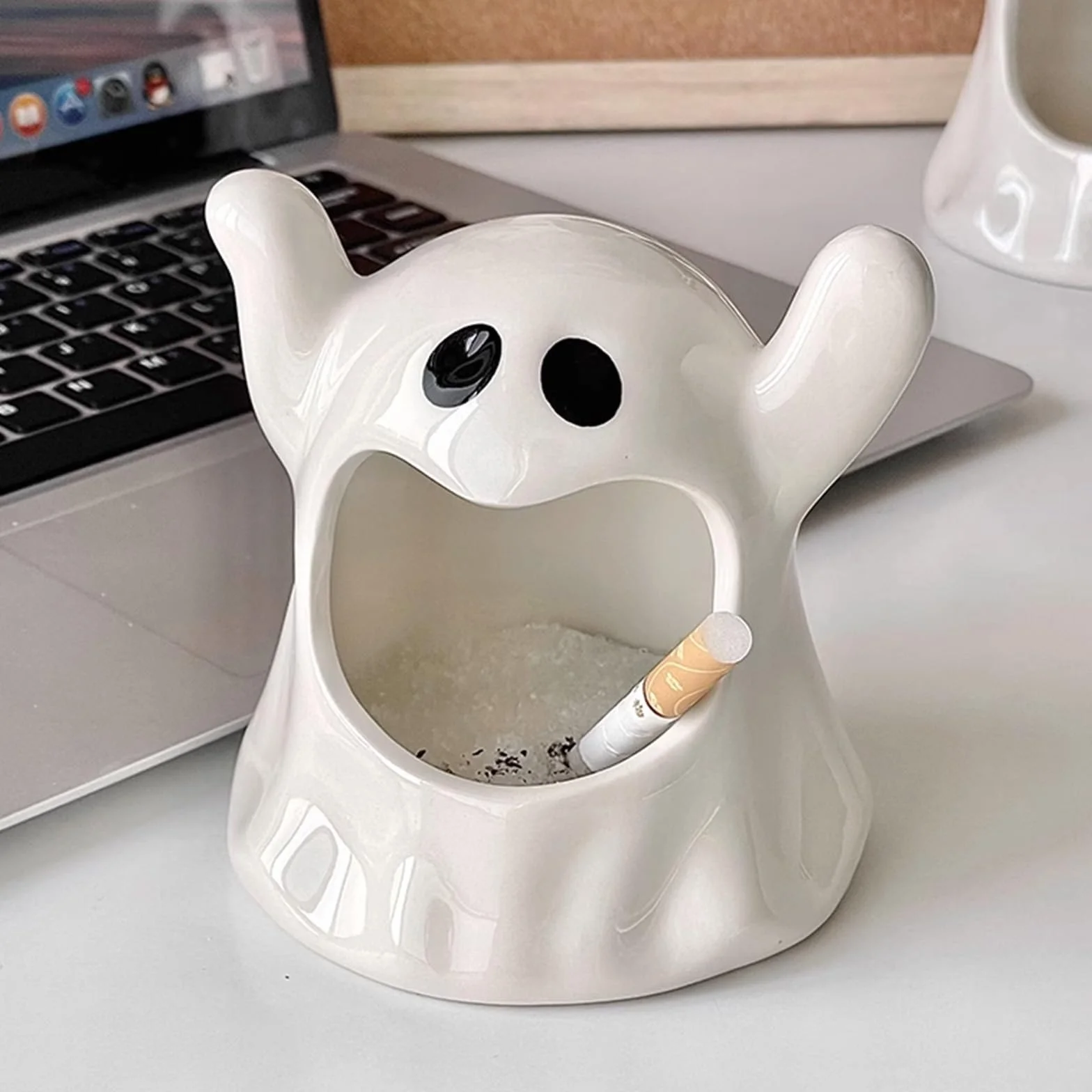 Ghost ashtray Resin Creative Skull Spooky Figurine Halloween Decorations Gothic Home Bedroom Living Room Ornament