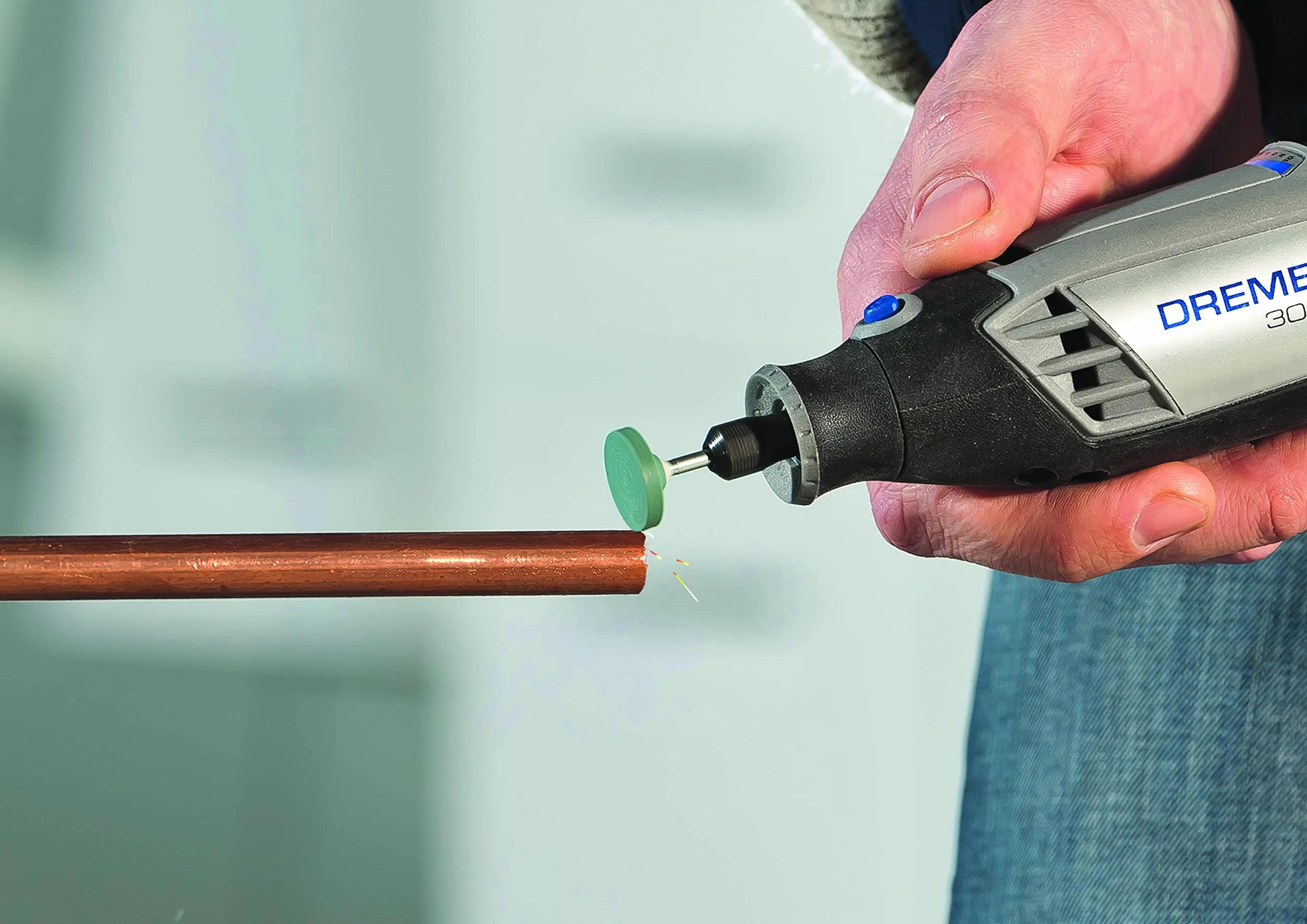 Dremel 85422 kamień szlifierski z węglikiem krzemu – zestaw akcesoriów do narzędzi wielofunkcyjnych z 1 kamieniami szlifierskimi Ø 3,2 mm do ostrzenia i szlifowania szkła, granitu, marmuru
