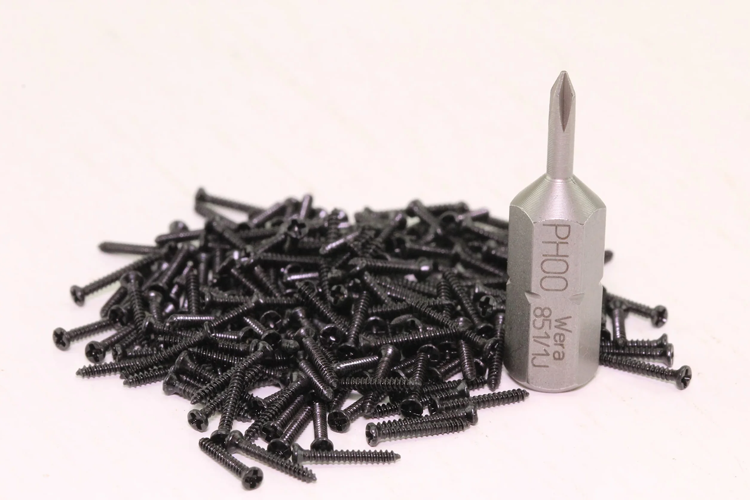 0006 Wkręty torowe Wkręty do drewna Krzyż 200 szt. 1,0 x 8 mm + WERA Bit H0 K