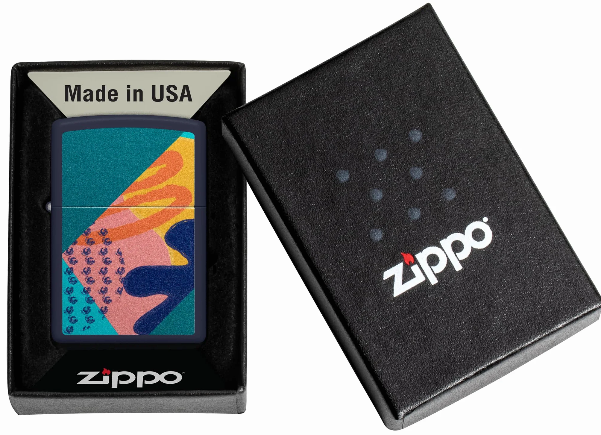 Zippo Pattern Zapalniczka Sztormowa, Kolorowy Nadruk, do Napełniania, Wielokrotnego Użytku, Wiatroodporna Konstrukcja, Pudełko na Prezent, Wykonano w USA, Kolor Granatowy Matowy (Navy Matte)