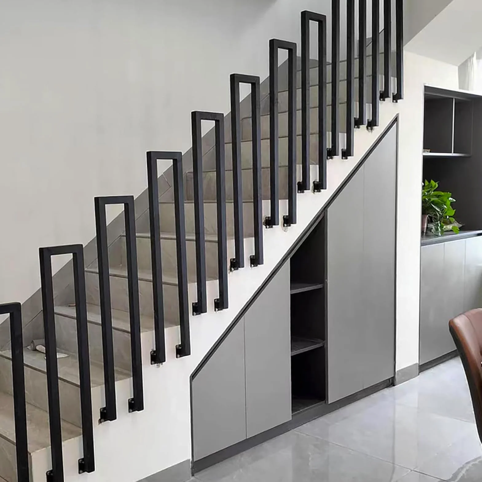 Poręcz do schodów wewnętrzne, Balustrady schodowe w kształcie U, metalowa poręcz schodowa z zestawem śrub, balustrady schodowe na strych, werandę, korytarze (Czarno-boczny montaż, 85cm)