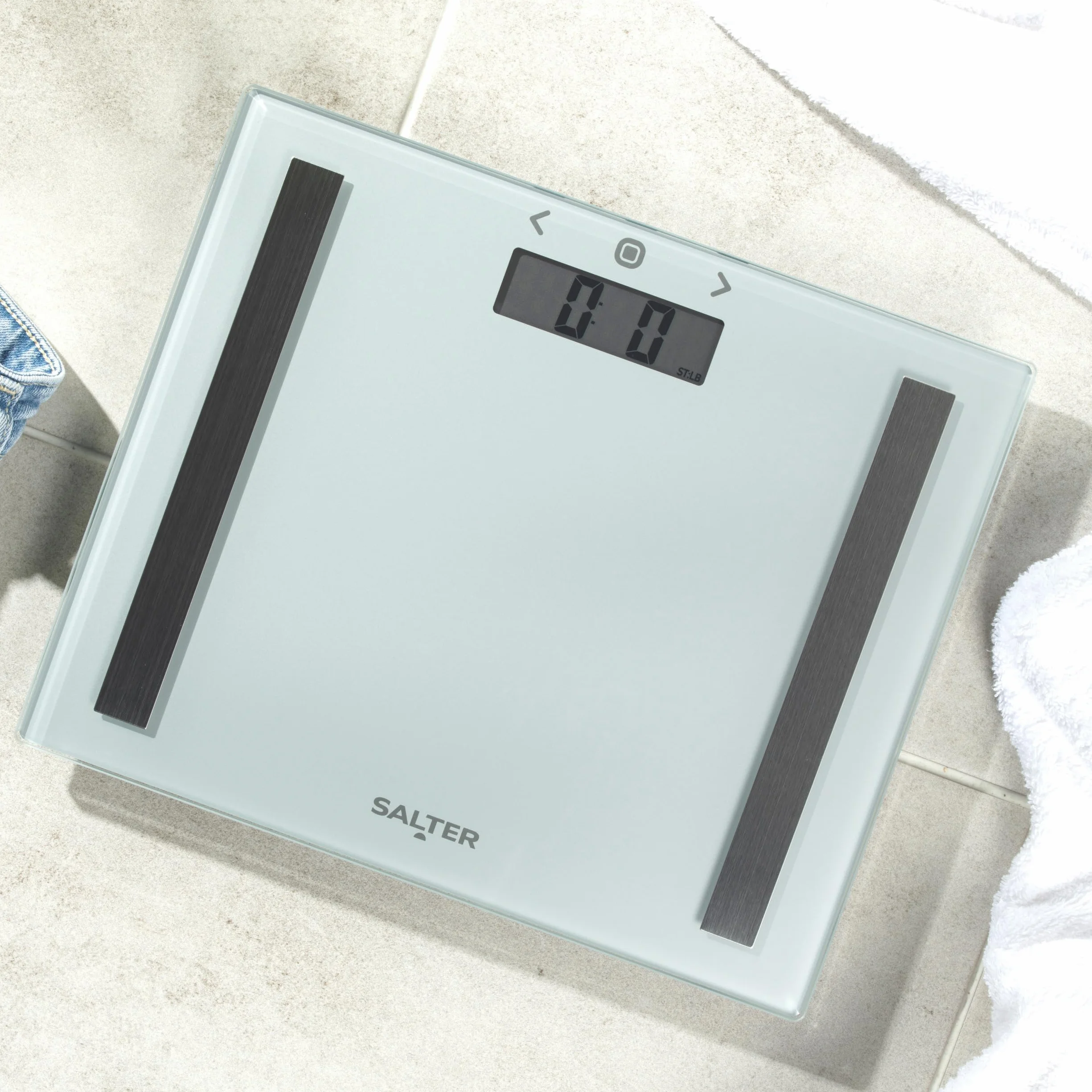 Salter 9113 SV3R Compact Glass Analyser Scale, 150 kg, 8 User Memory, Athlete Mode, Measures Weight, Body Fat/Water, BMI, Carpet Feet, Silver