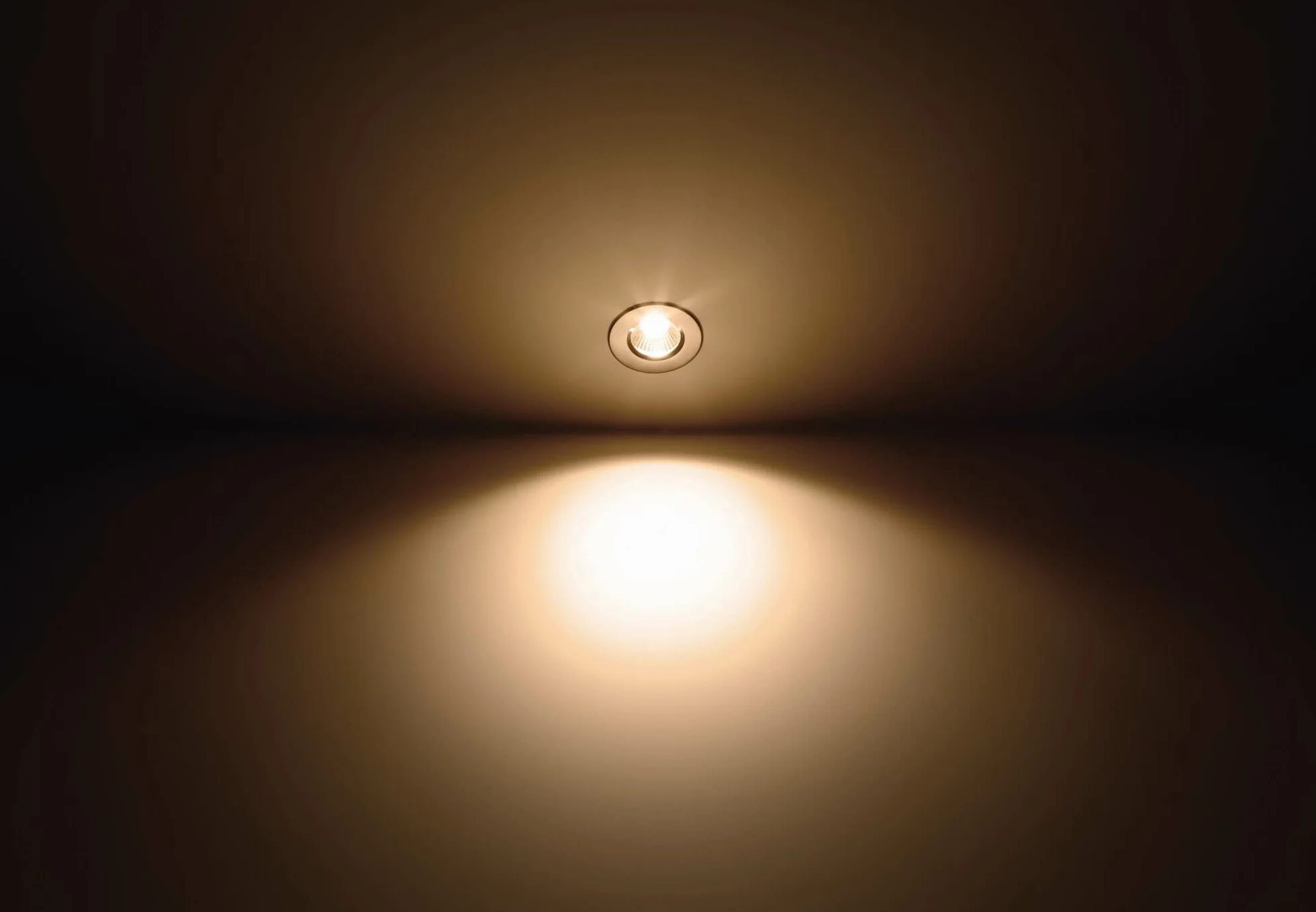 Philips Reflektor LED IP65 5,5 W 2700 K srebrny ciepła biel