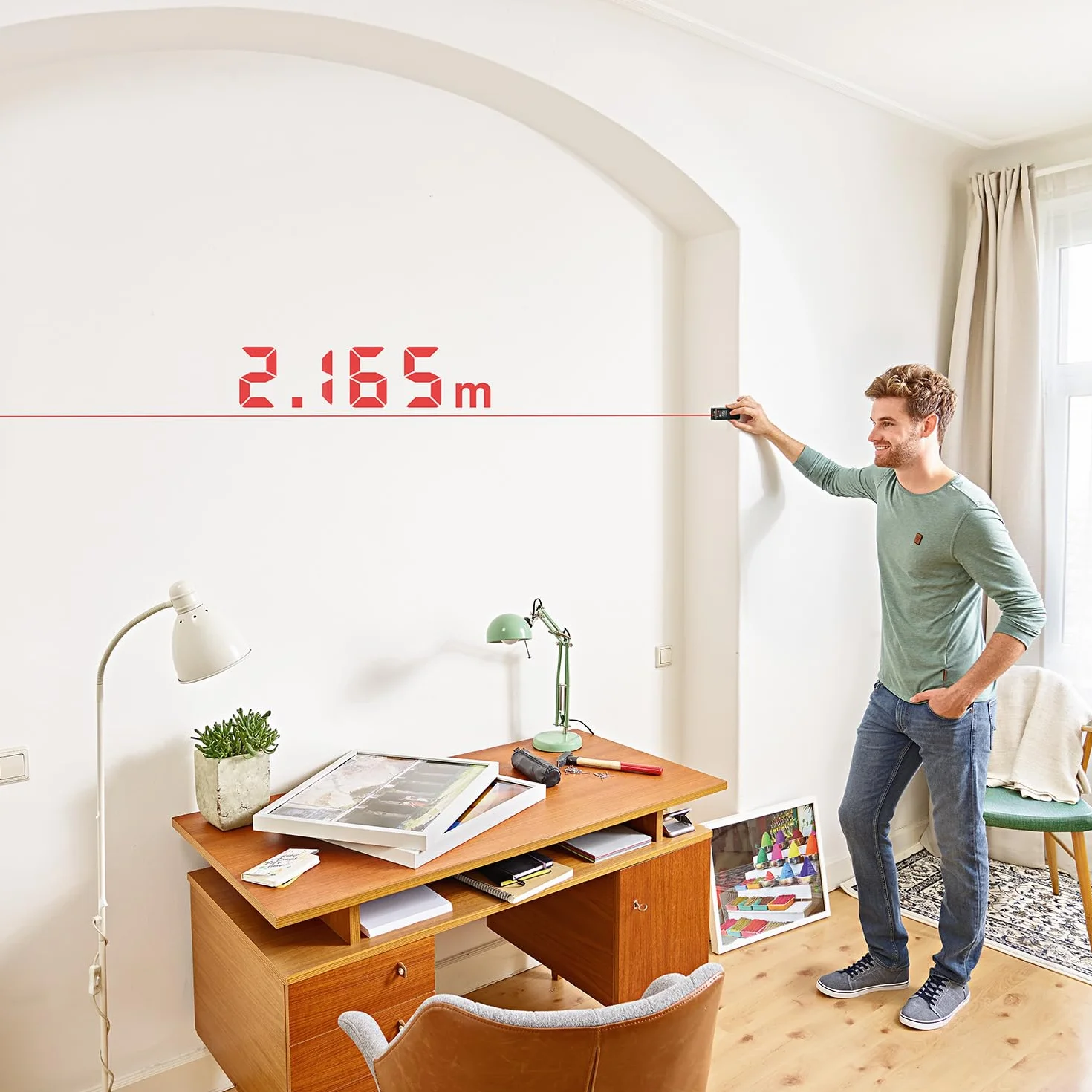 Bosch Dalmierz laserowy Zamo czwartej generacji (łatwe i precyzyjne pomiary do 25 m, akumulatorki ładowane przez złącze USB-C®,możliwość stosowania wraz z dodatkowymi adapterami, opakowanie kartonowe)