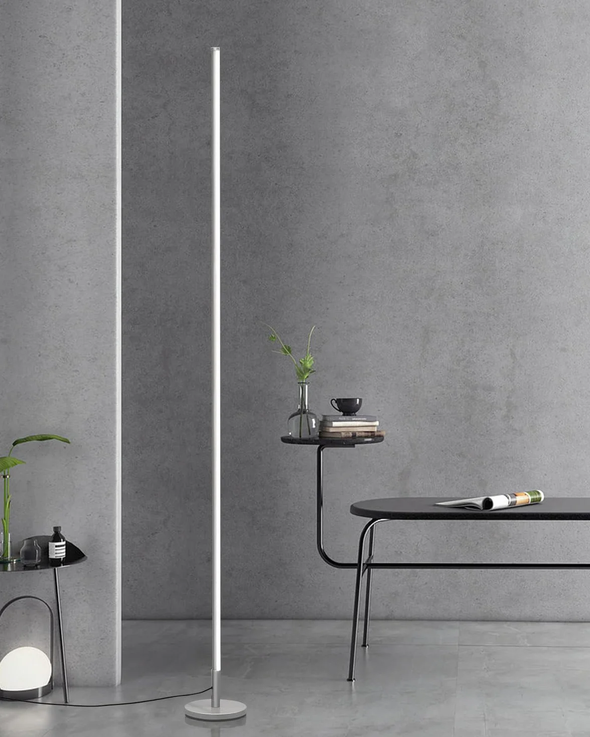 TACAHE Minimalistyczna Narożna Lampa Podłogowa - 2700K-6500K Regulowana Dioda LED - Nowoczesna Lampa Stojąca do Stylizacji Wnętrz z Pilotem do Salonu, Sypialni - 57" (145 cm) 12W - Srebrne