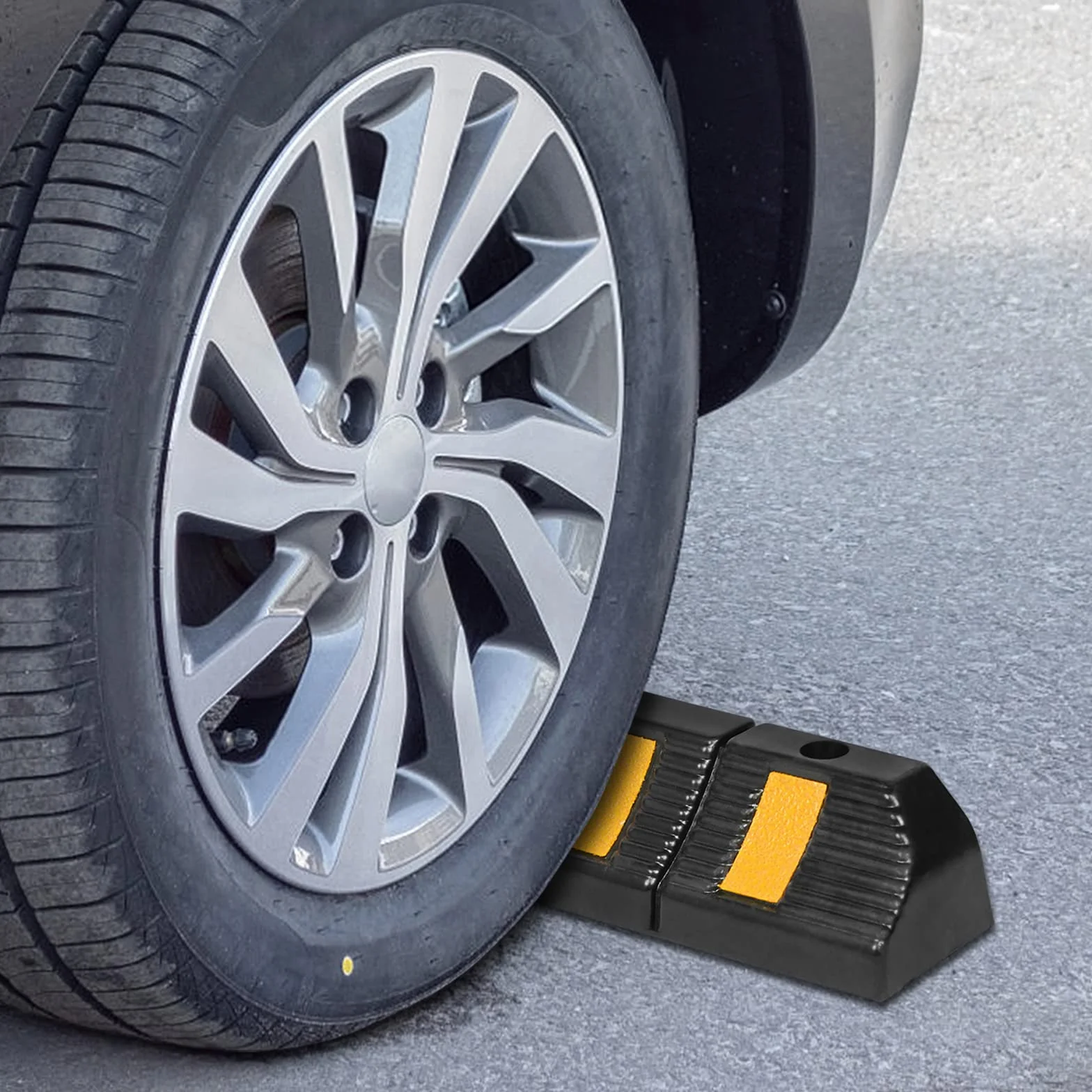 Zestaw 4 ograniczników parkowania, pomoc przy parkowaniu, ochrona przed najazdem, gumowe ograniczenie parkowania, do użytku komercyjnego i prywatnego, parkingów i prywatnych garaży (60 x 12 x 10 cm)