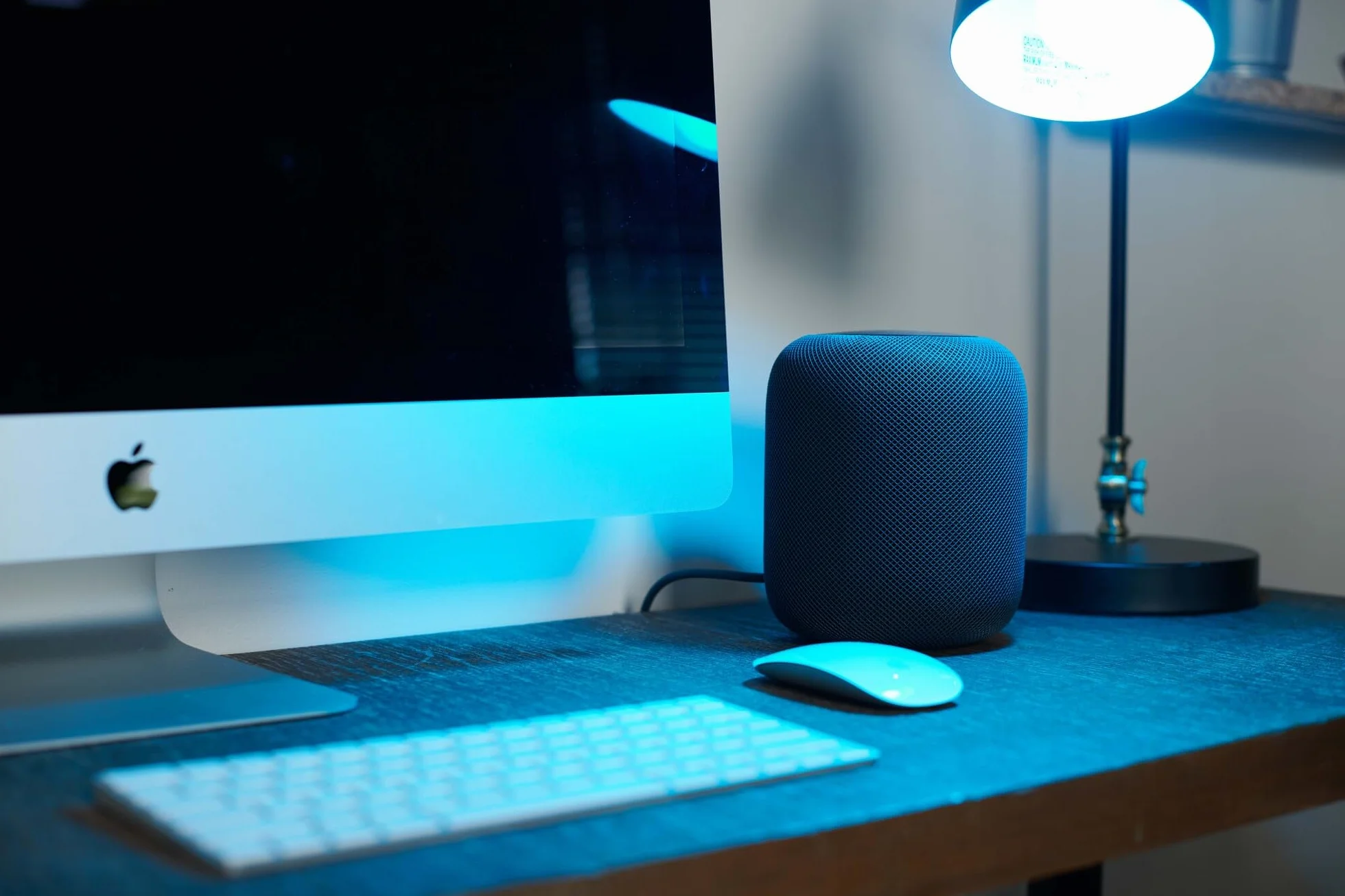 LEDVANCE Lampa LED SMART+ MATTER E27 9W 806lm biała matowa kompatybilna z Google Alexa Apple pakiet 4