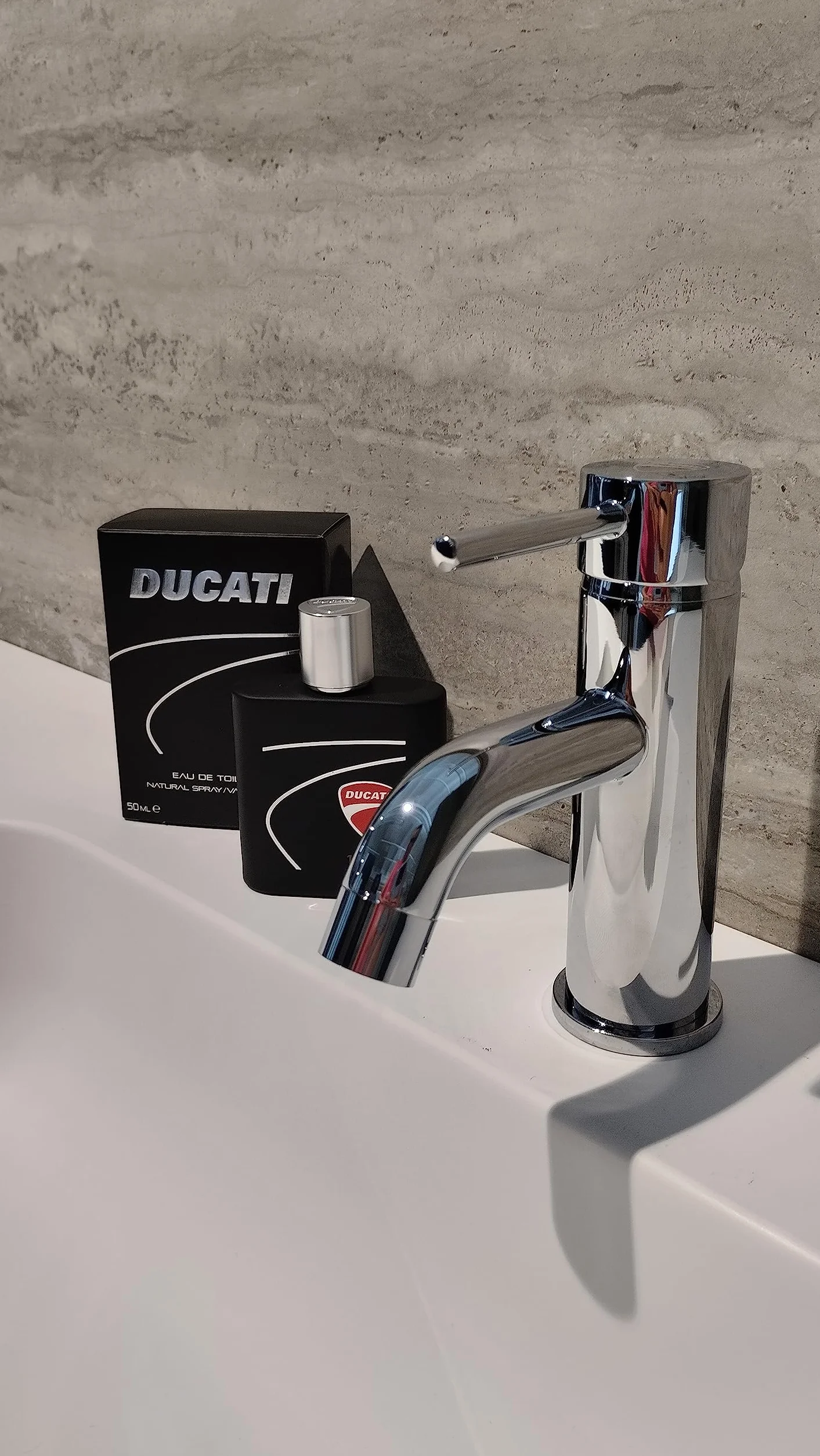 Ducati HD15 Miscel Umywalka S/Spustowy