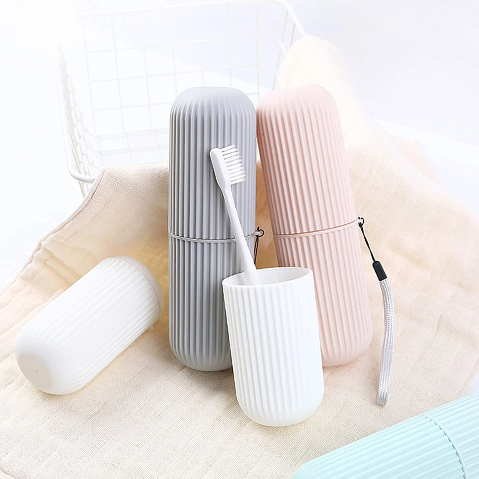 Yosoo Health Gear Etui Podróżne na Szczoteczkę do Zębów, Przenośny Plastikowy Uchwyt, Antypoślizgowy Pojemnik PP z Pokrywką, Długość 7,7 Cala, Zielona, Wieszak