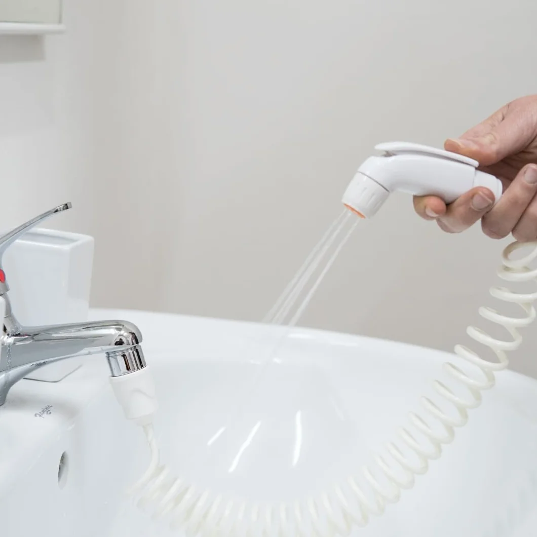 Bidet prysznicowy HELLO BIDET, przenośny bidet do higieny intymnej, podłączany do kranu, odpowiedni dla całej rodziny, idealny dla seniorów i osób z problemami ruchowymi, produkt włoski