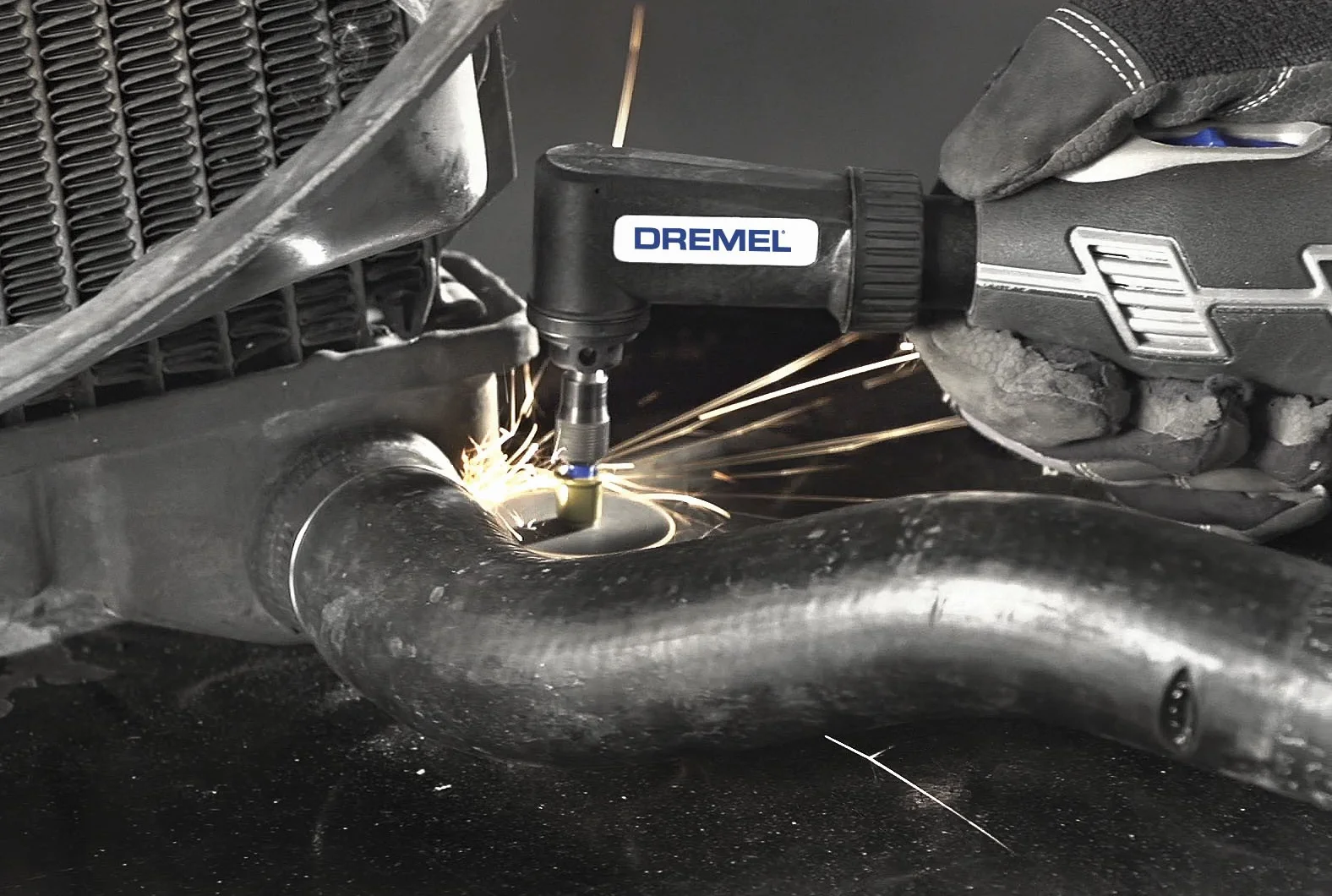 Dremel 575 nasadka kątowa do narzędzia obrotowego – mocowanie do wiertarki kątowej, czarne