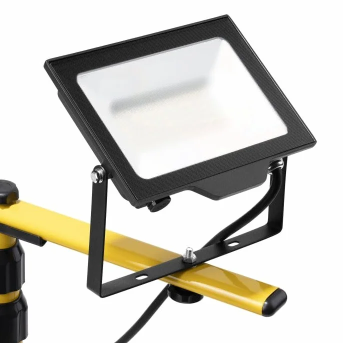 Latrans Reflektor budowlany LED ze statywem, 100 W, podwójny, 2 x 50 W, reflektor 4000 K, lampa robocza, reflektor roboczy, 5 m, reflektor budowlany, lampa na plac budowy, wewnętrzna i zewnętrzna, z
