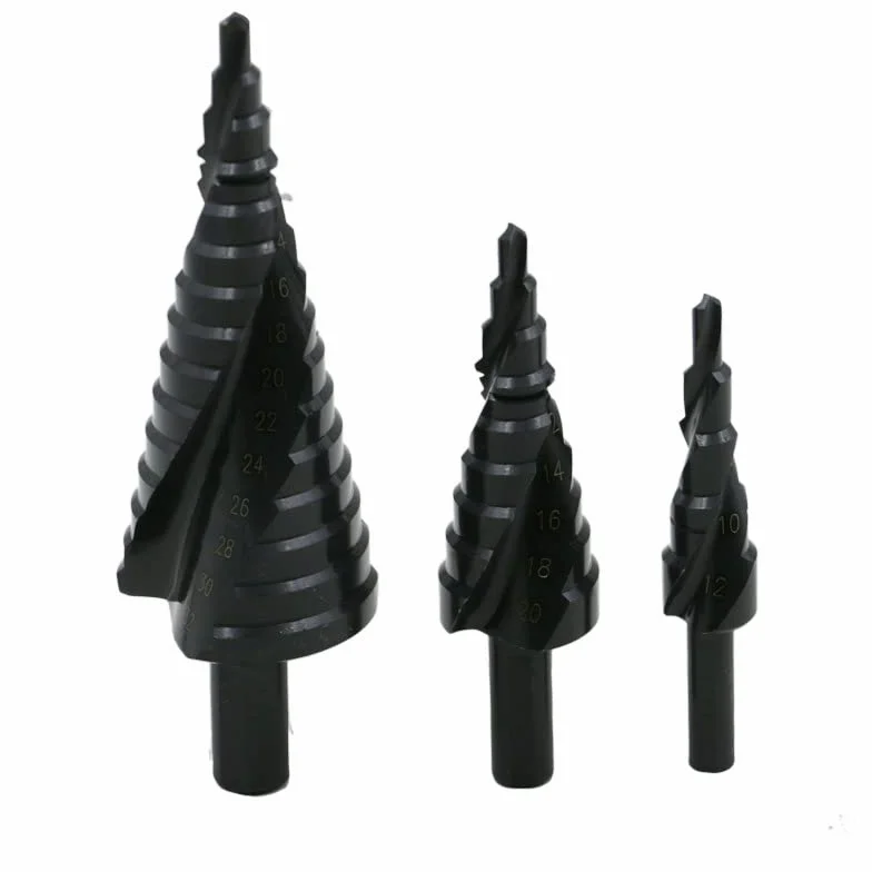 3 sztuk wiertło stopniowe 4-32mm stal szybkotnąca azotowanie kobaltu spiralne wiertło do metalu Bit trójkątny trzpień do drewna metalowe wiertło stożkowe narzędzia